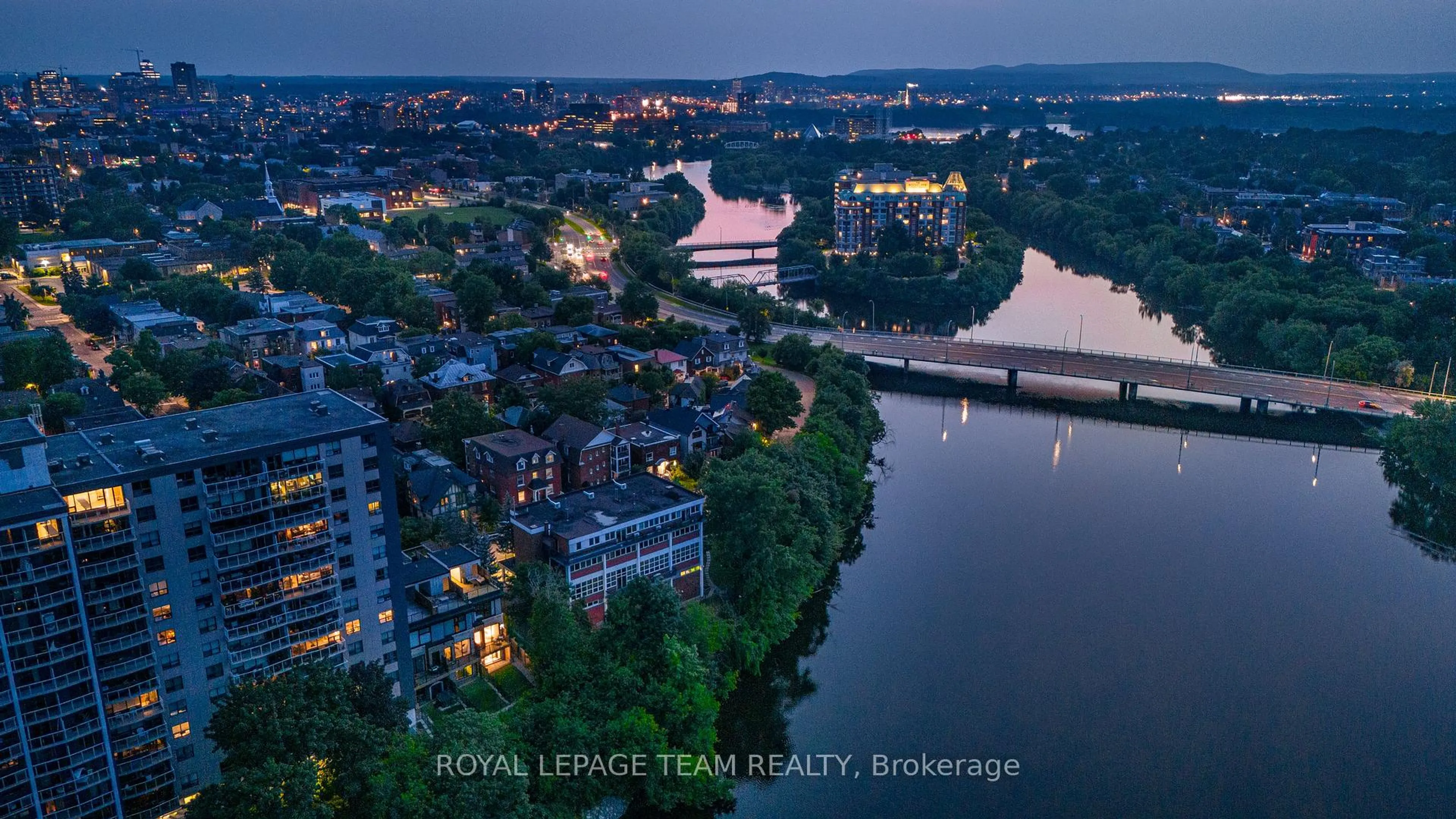 A pic from outside/outdoor area/front of a property/back of a property/a pic from drone, water/lake/river/ocean view for 101 Wurtemburg St, Lower Town - Sandy Hill Ontario K1N 8L9