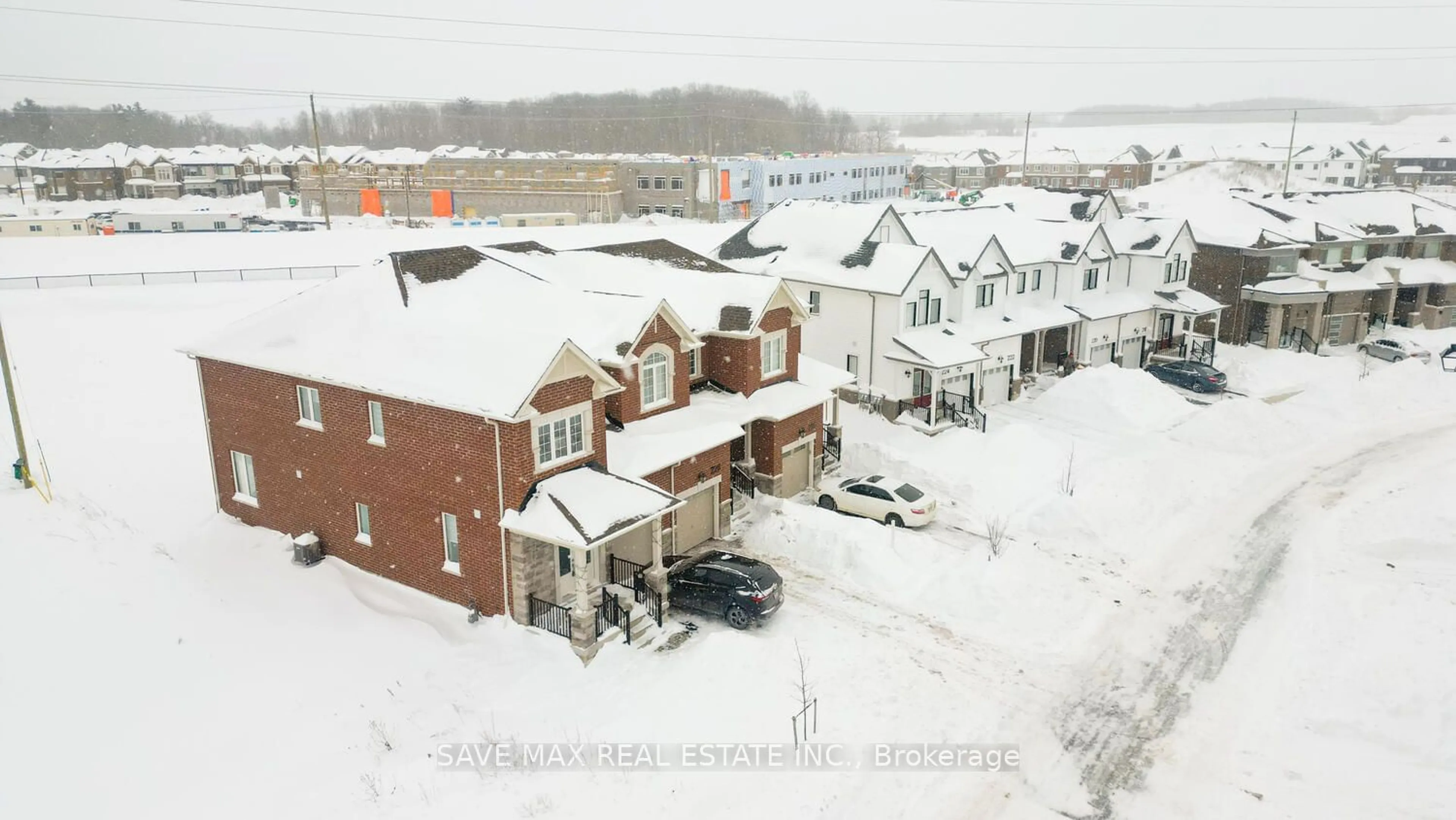 A pic from outside/outdoor area/front of a property/back of a property/a pic from drone, street for 228 Histand Tr, Kitchener Ontario N2R 0S3