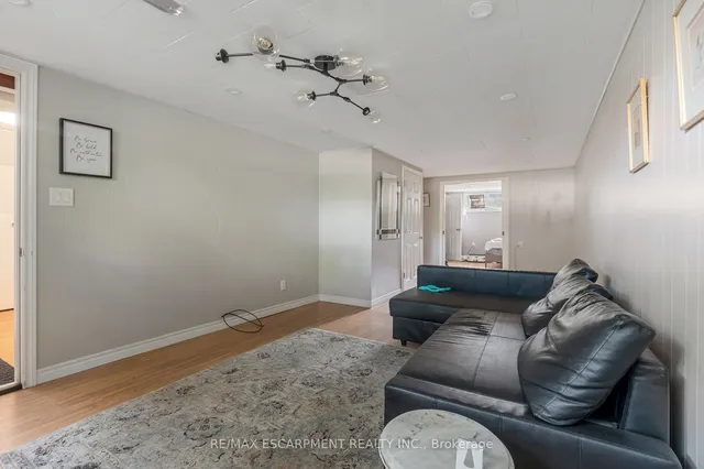 Additional property image - 253 West 33rd St