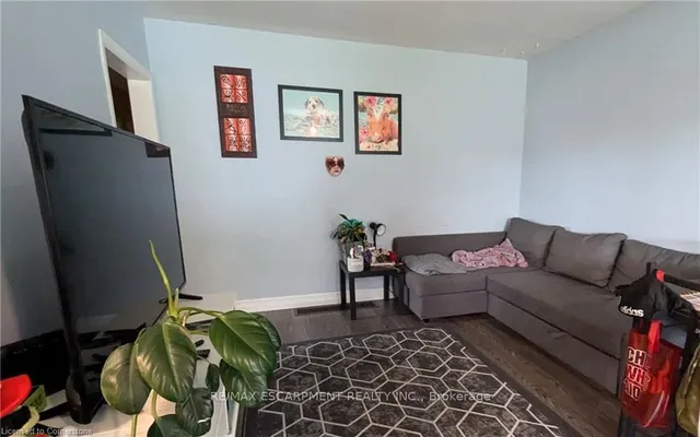 Additional property image - 253 West 33rd St