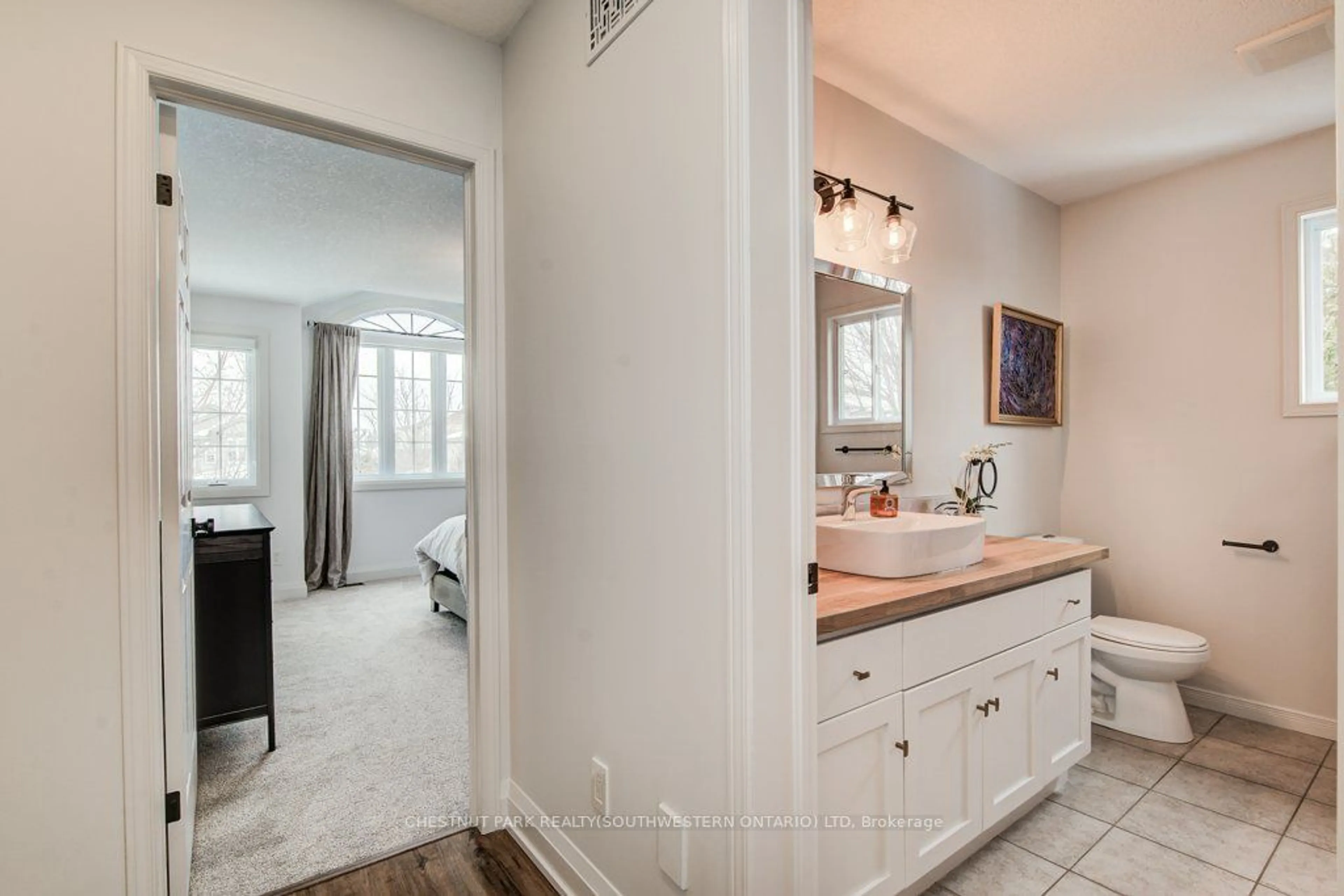 Unknown for 33 Henderson Dr, Guelph Ontario N1E 0C8