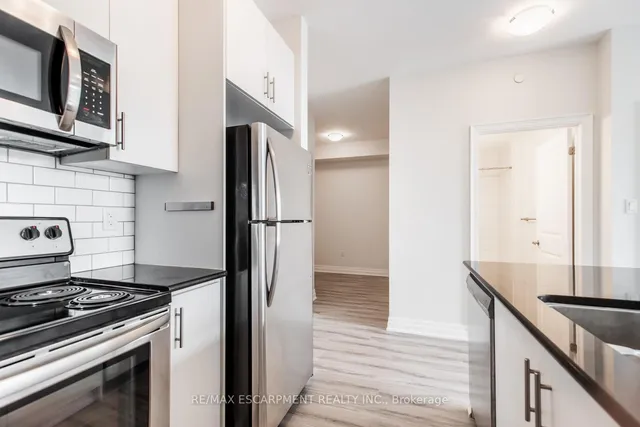 Additional property image - 125 Shoreview Pl Unit 510