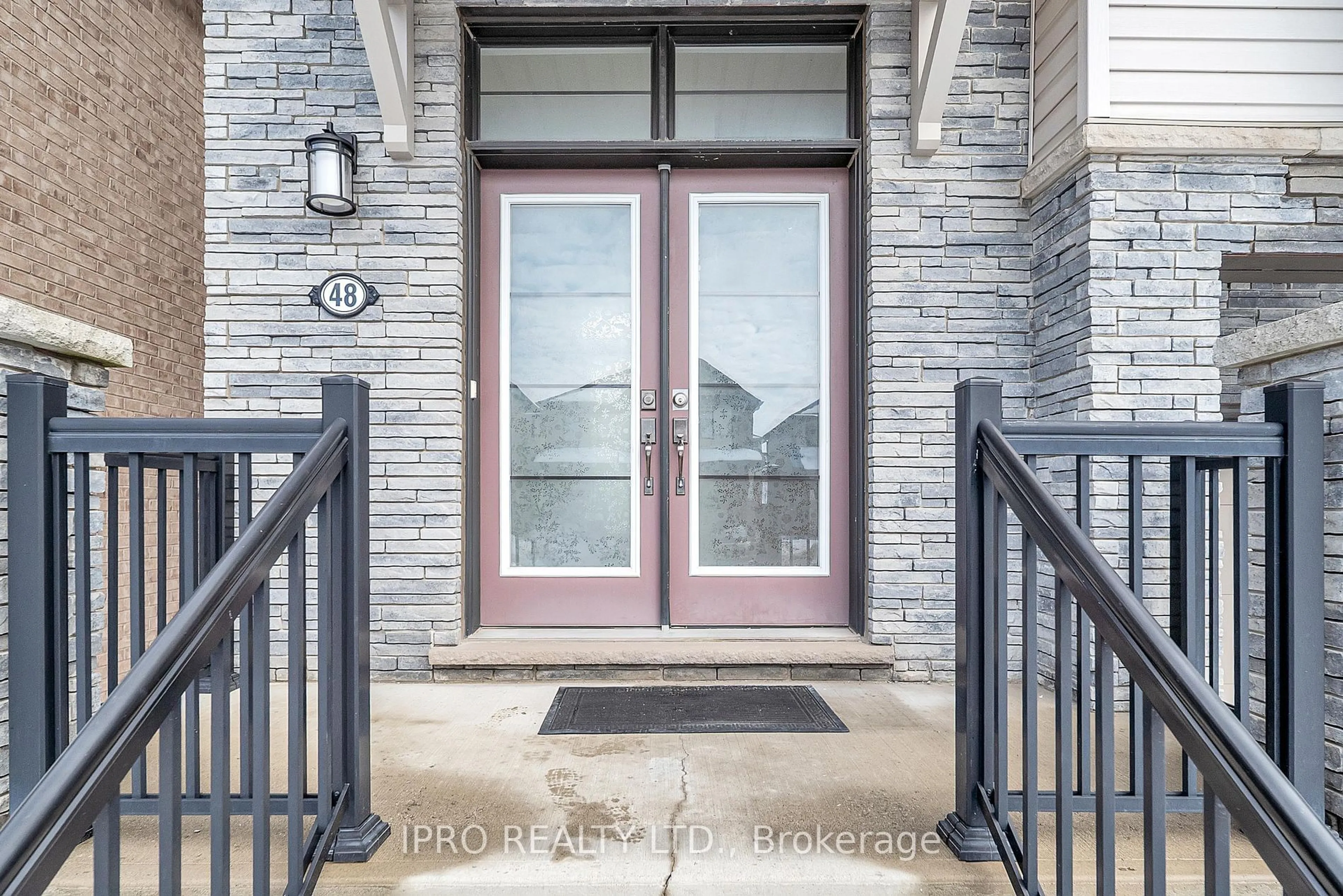 Indoor entryway for 48 Prestwick St, Hamilton Ontario L8J 0K6