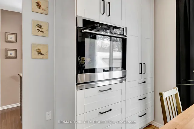 Additional property image - 205 Highland Cres Unit 8