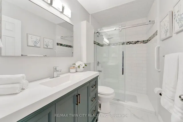Additional property image - 205 Highland Cres Unit 8
