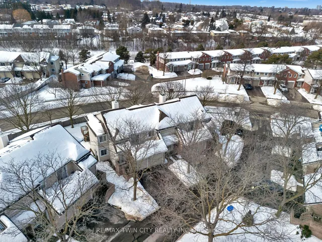 Additional property image - 205 Highland Cres Unit 8