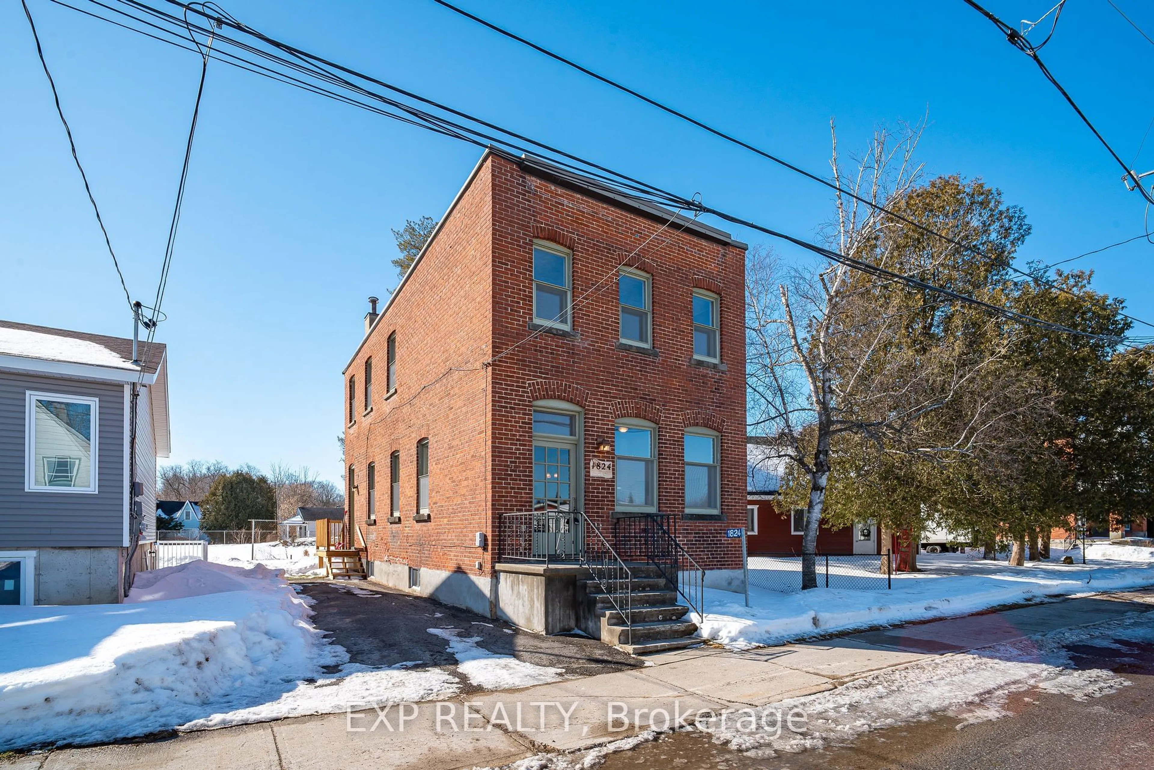 Home with brick exterior material, building for 1824 FARWEL St, Orleans - Cumberland and Area Ontario K0A 3H0