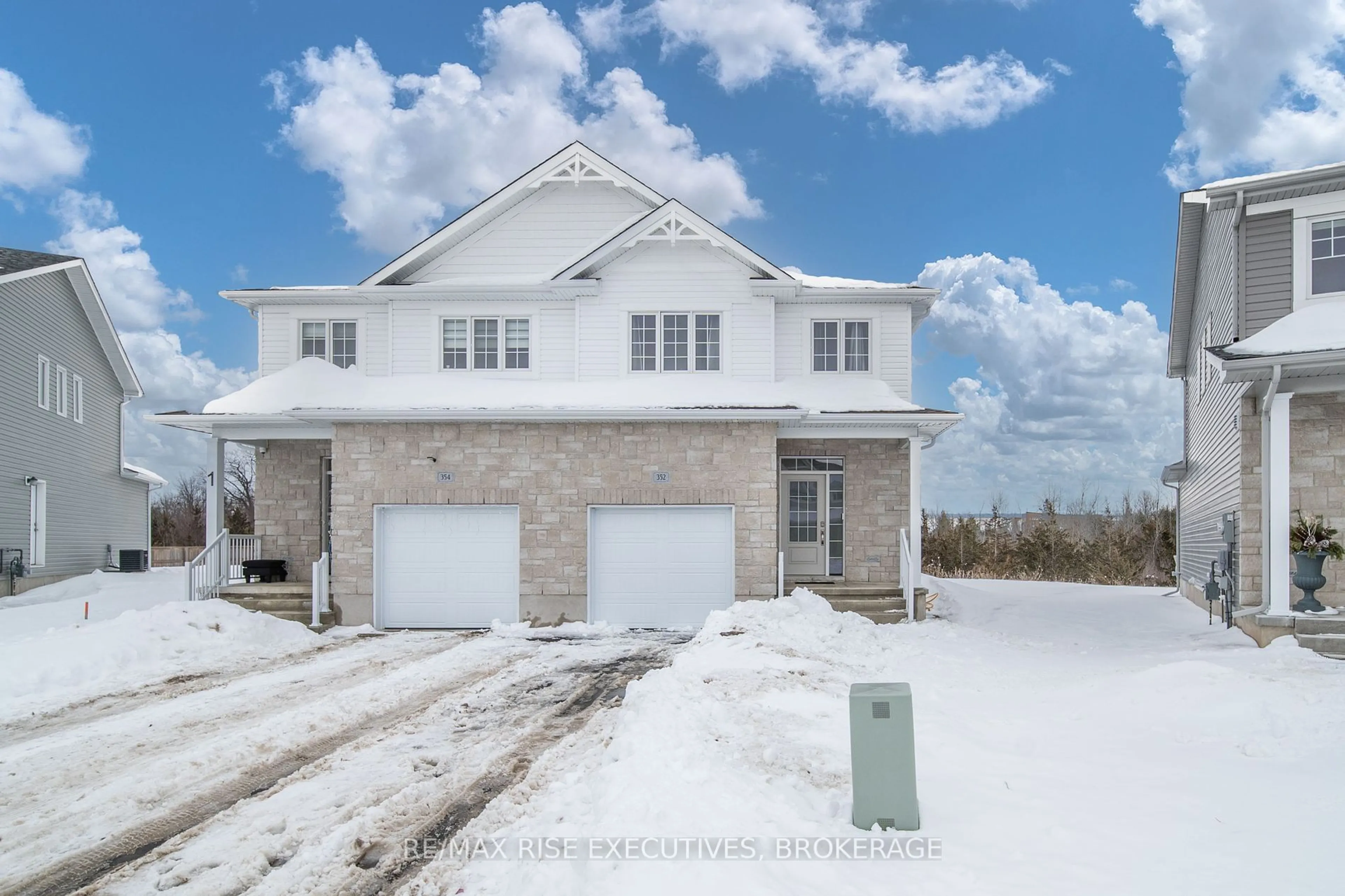 A pic from outside/outdoor area/front of a property/back of a property/a pic from drone, street for 352 Buckthorn Dr, Kingston Ontario K7P 0S1