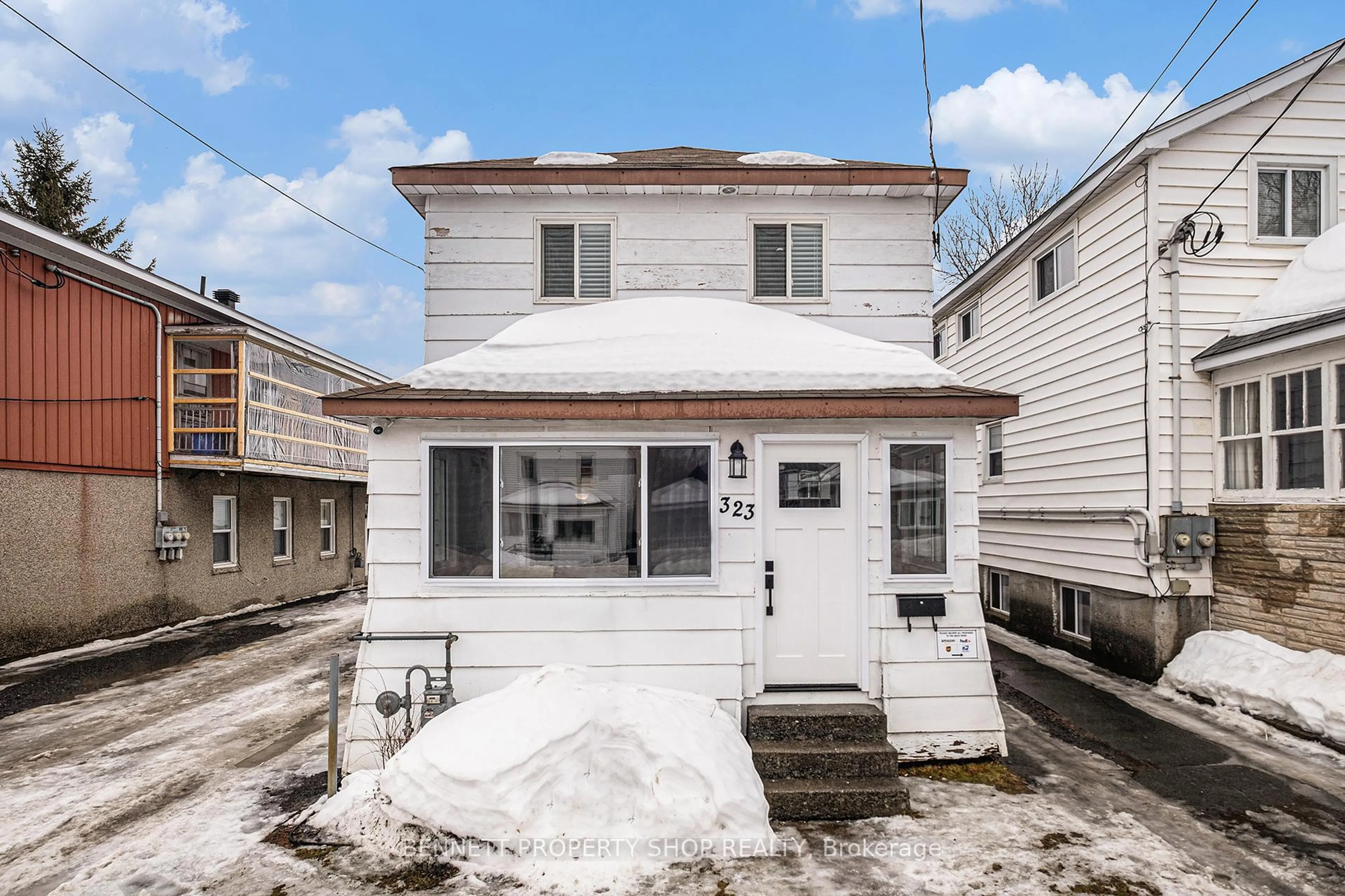 Unknown for 323 St Felix St, Cornwall Ontario K6H 5A7