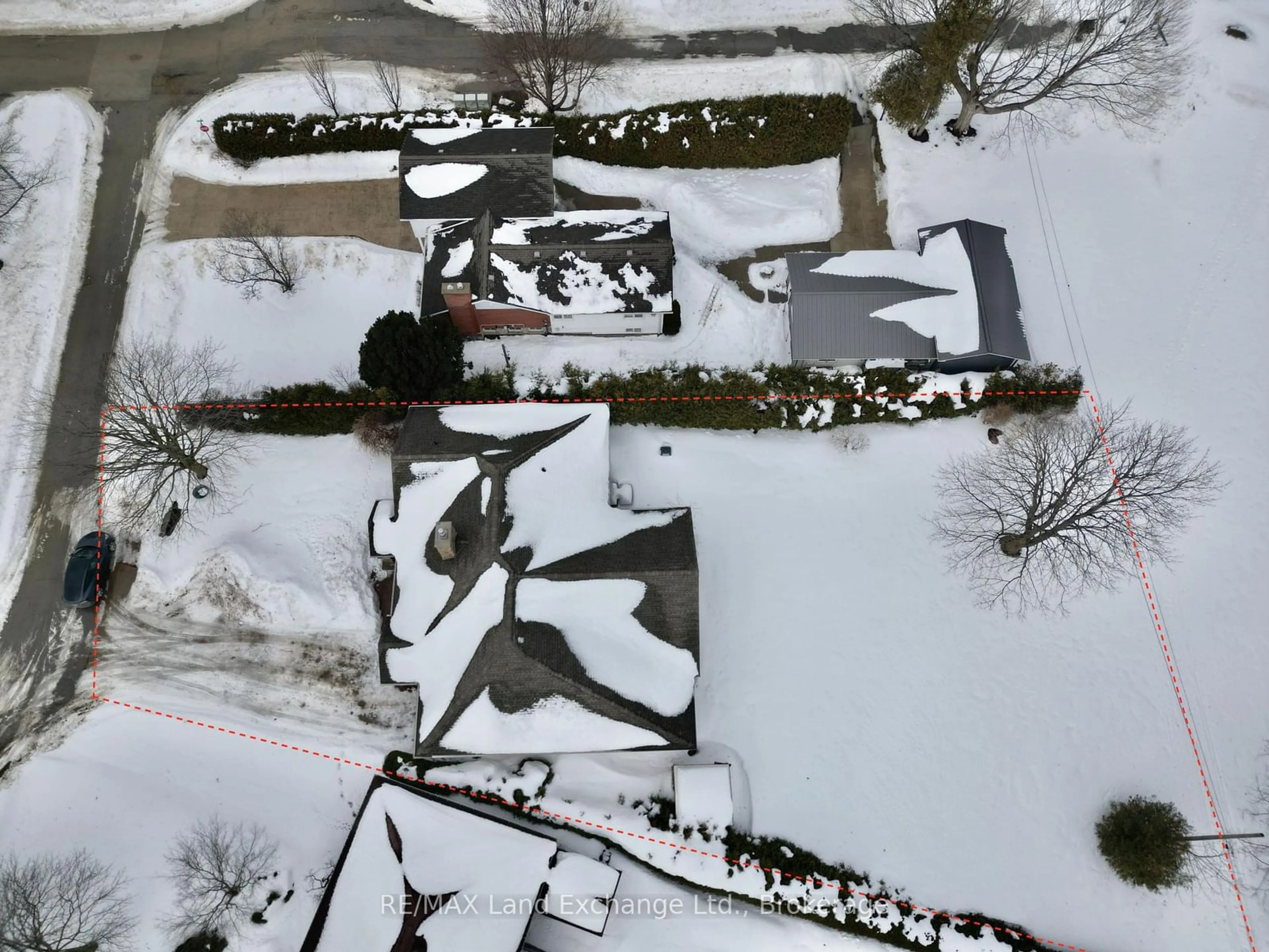 A pic from outside/outdoor area/front of a property/back of a property/a pic from drone, street for 203 Campbell Cres, Kincardine Ontario N2Z 1B9