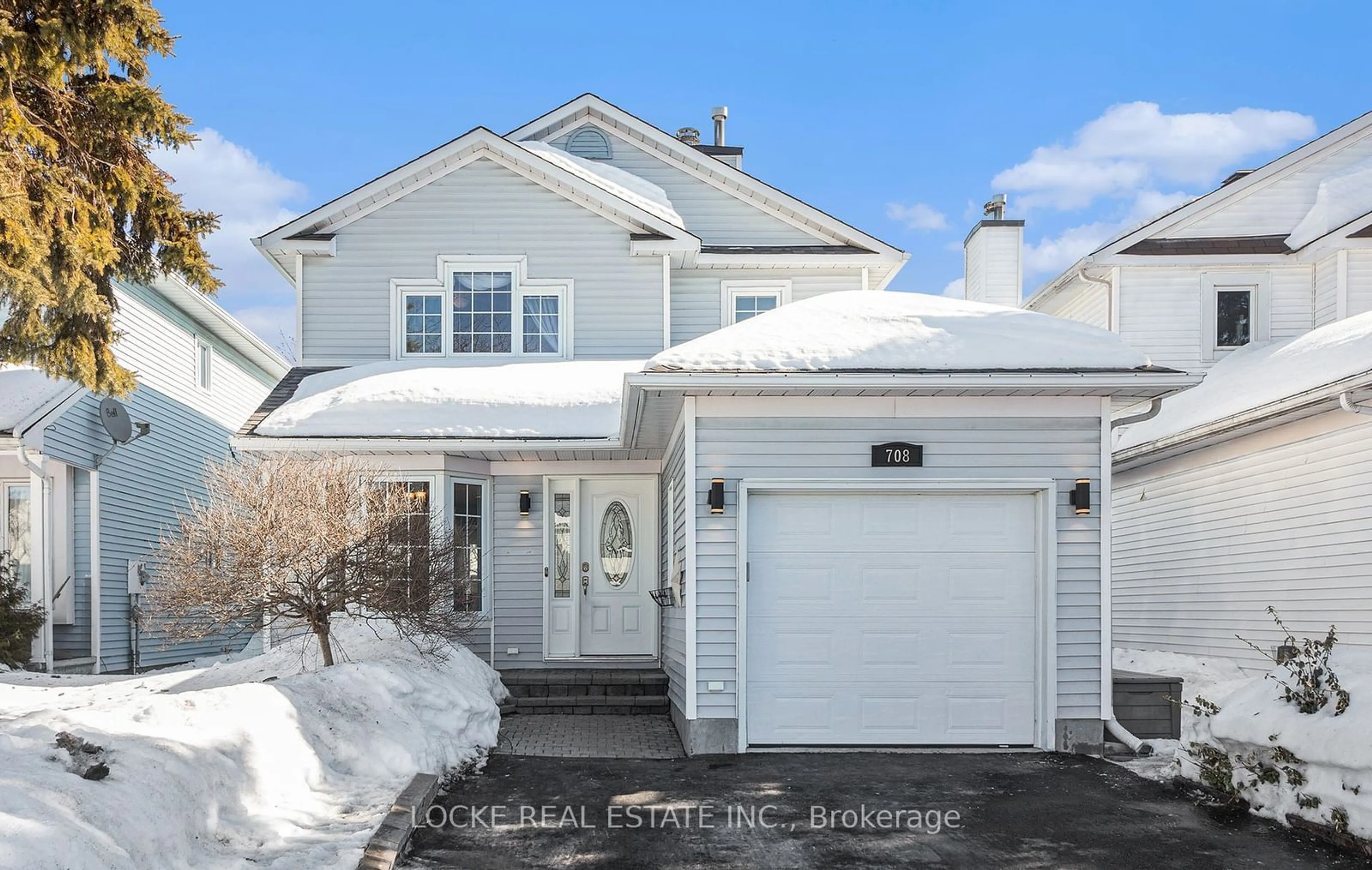 Home with vinyl exterior material, street for 708 Farmbrook Cres, Orleans - Cumberland and Area Ontario K4A 2L4