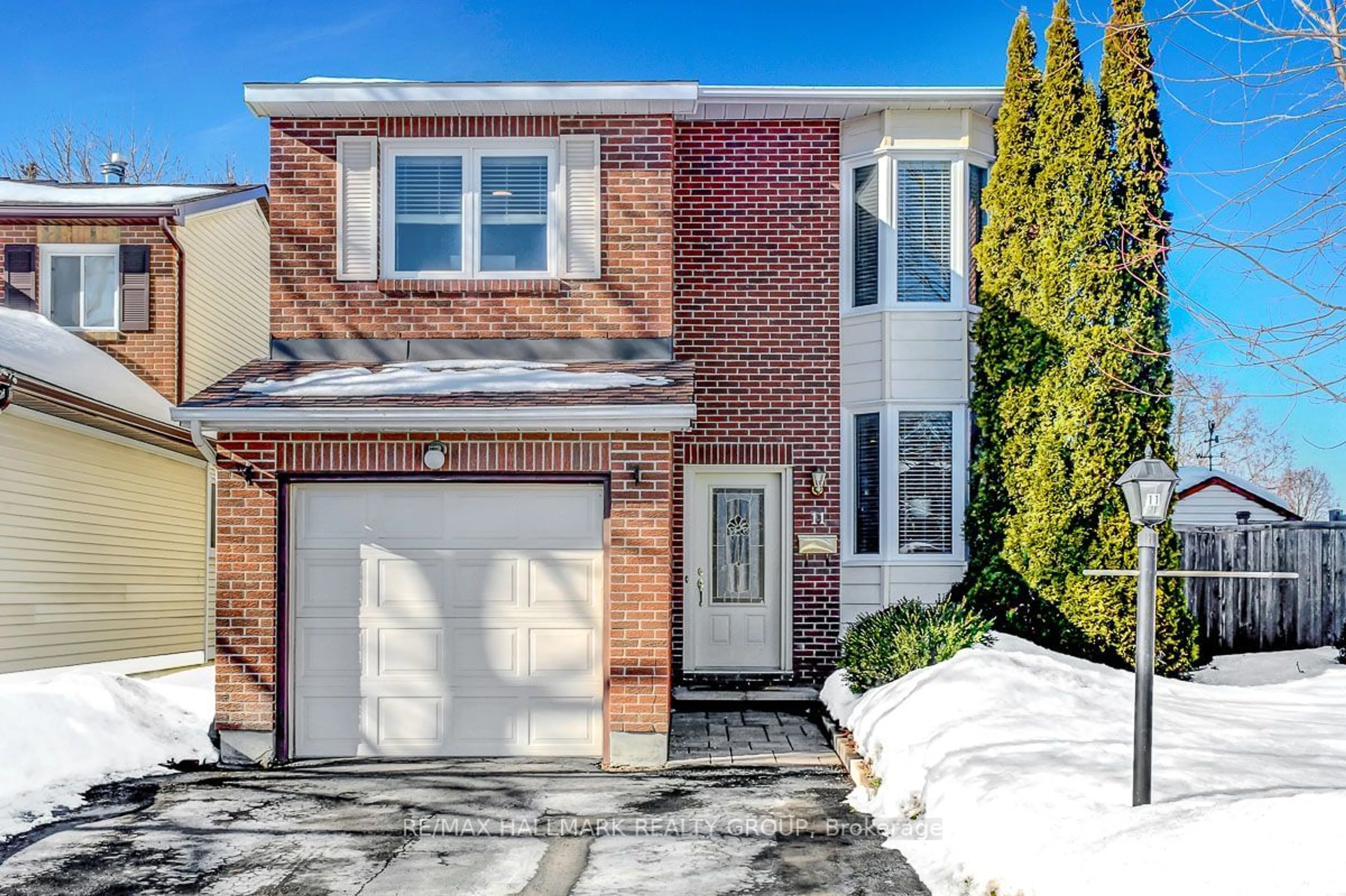 Home with brick exterior material, street for 11 Valley Ridge St, Cityview - Parkwoods Hills - Rideau Shore Ontario K2E 7V8