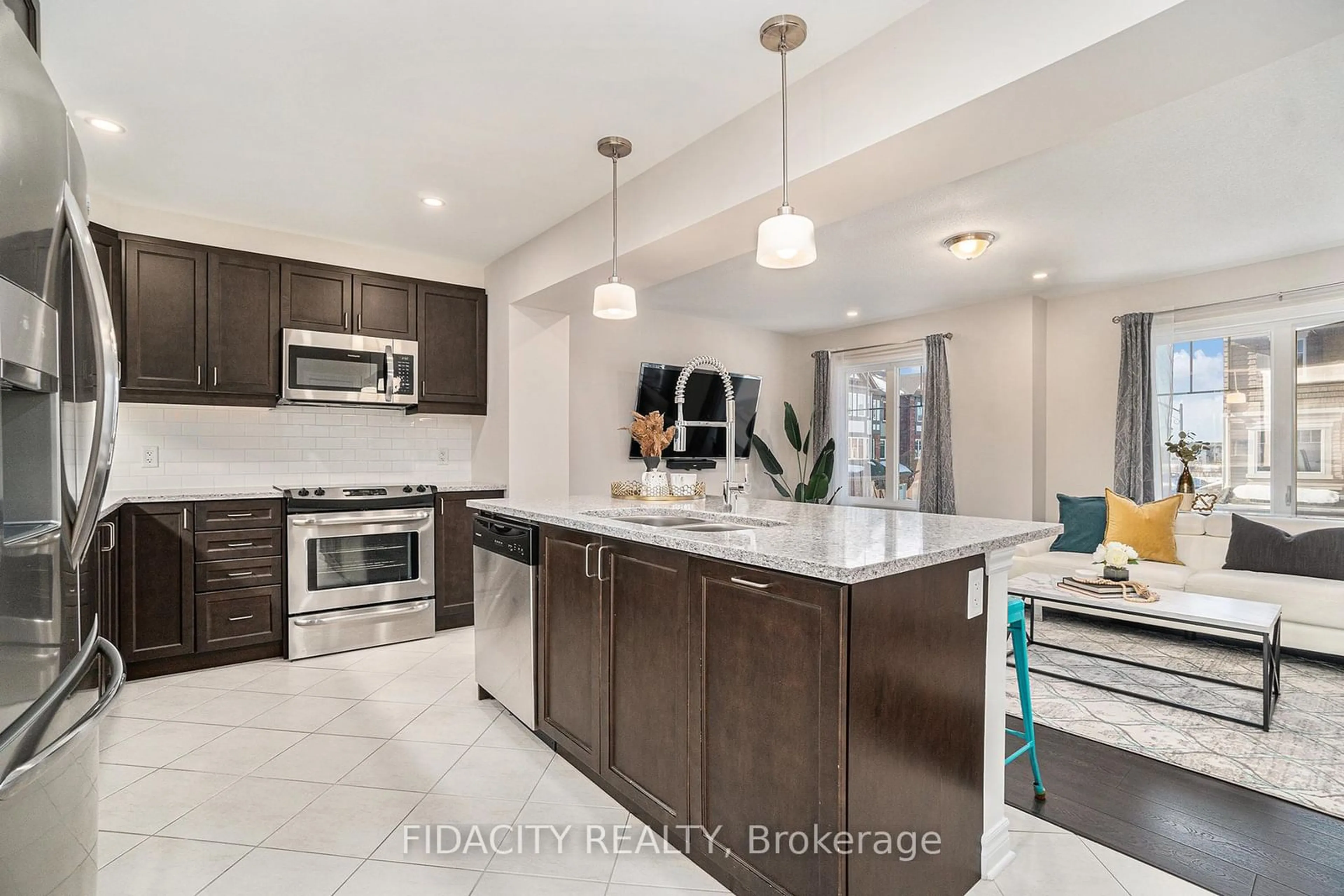 Open concept kitchen, ceramic/tile floor for 136 Gelderland, Kanata Ontario K2V 0H8