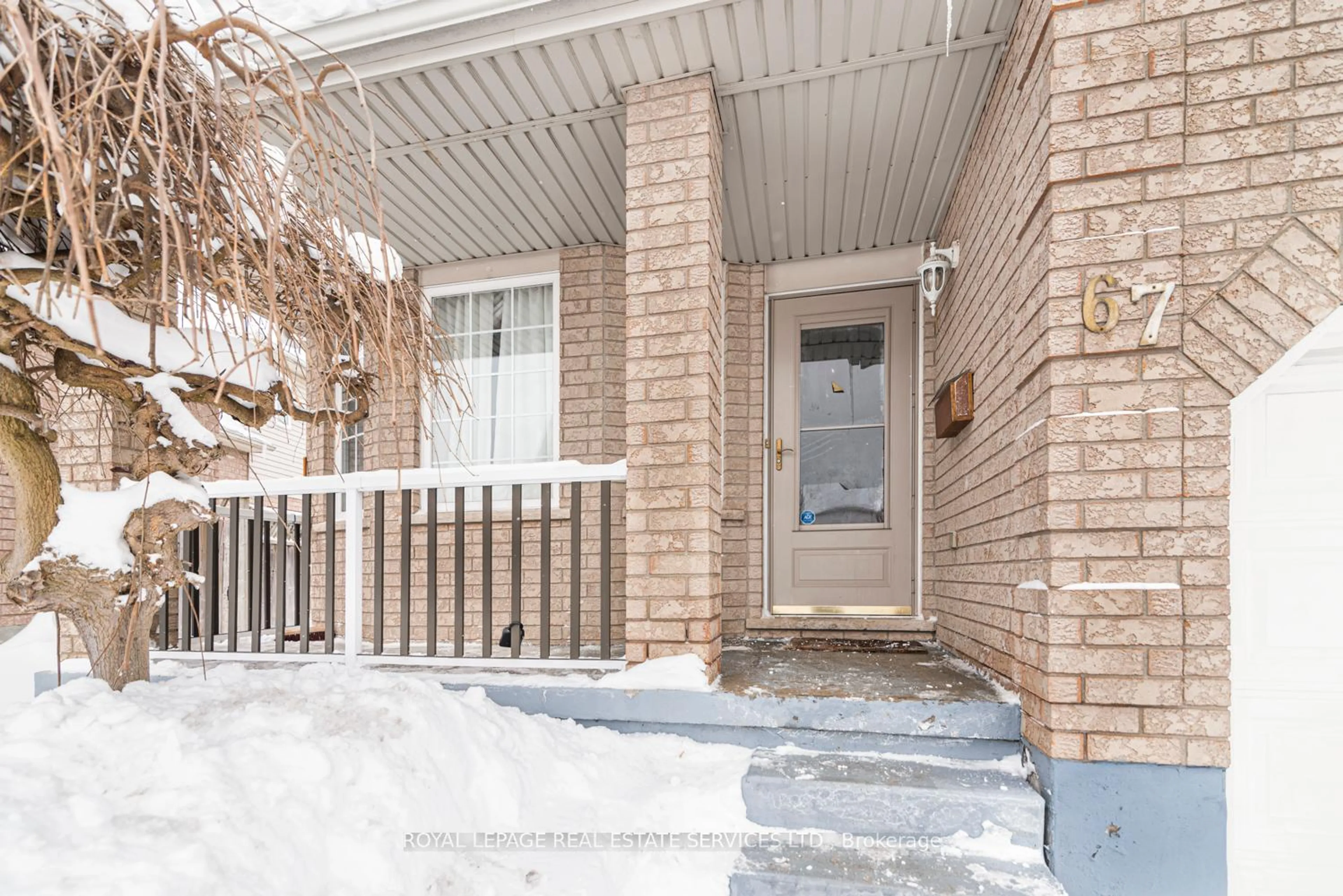 Indoor entryway for 67 Ryde Rd, Guelph Ontario N1K 1V5