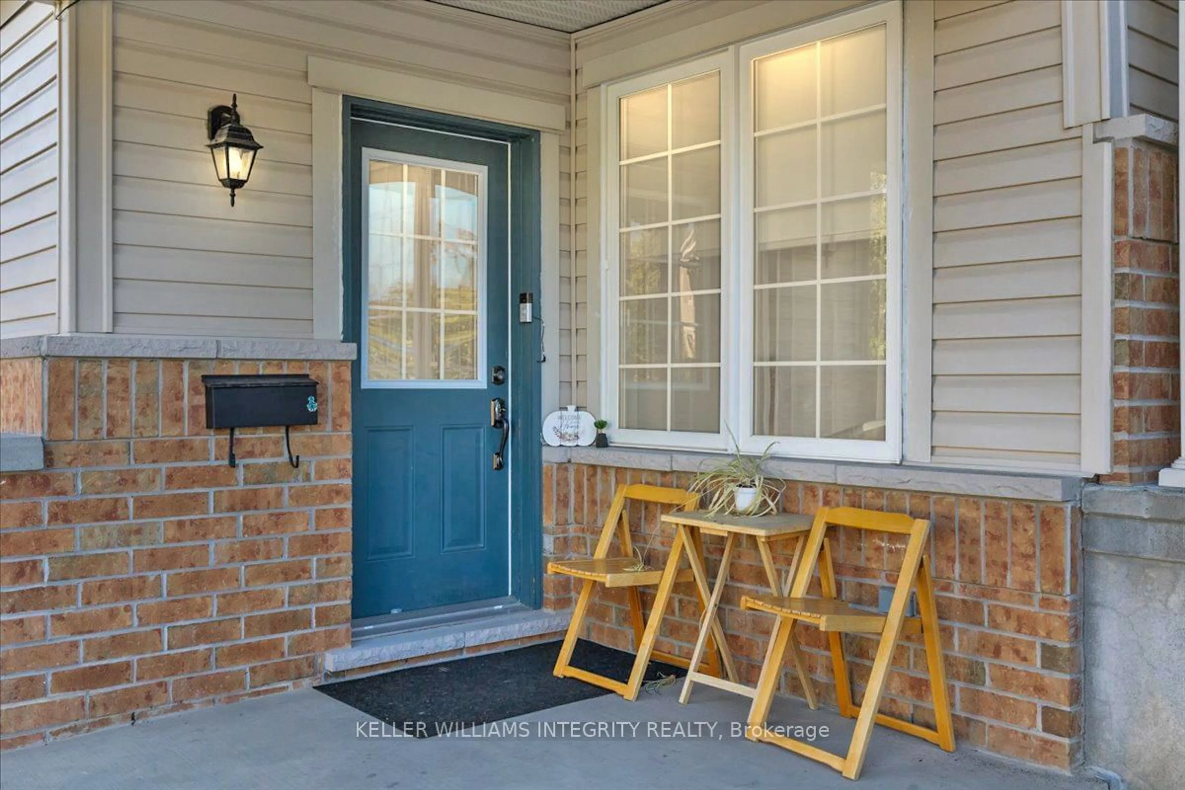 Indoor entryway for 109 Par-La-Ville Circ, Stittsville - Munster - Richmond Ontario K2S 0M3