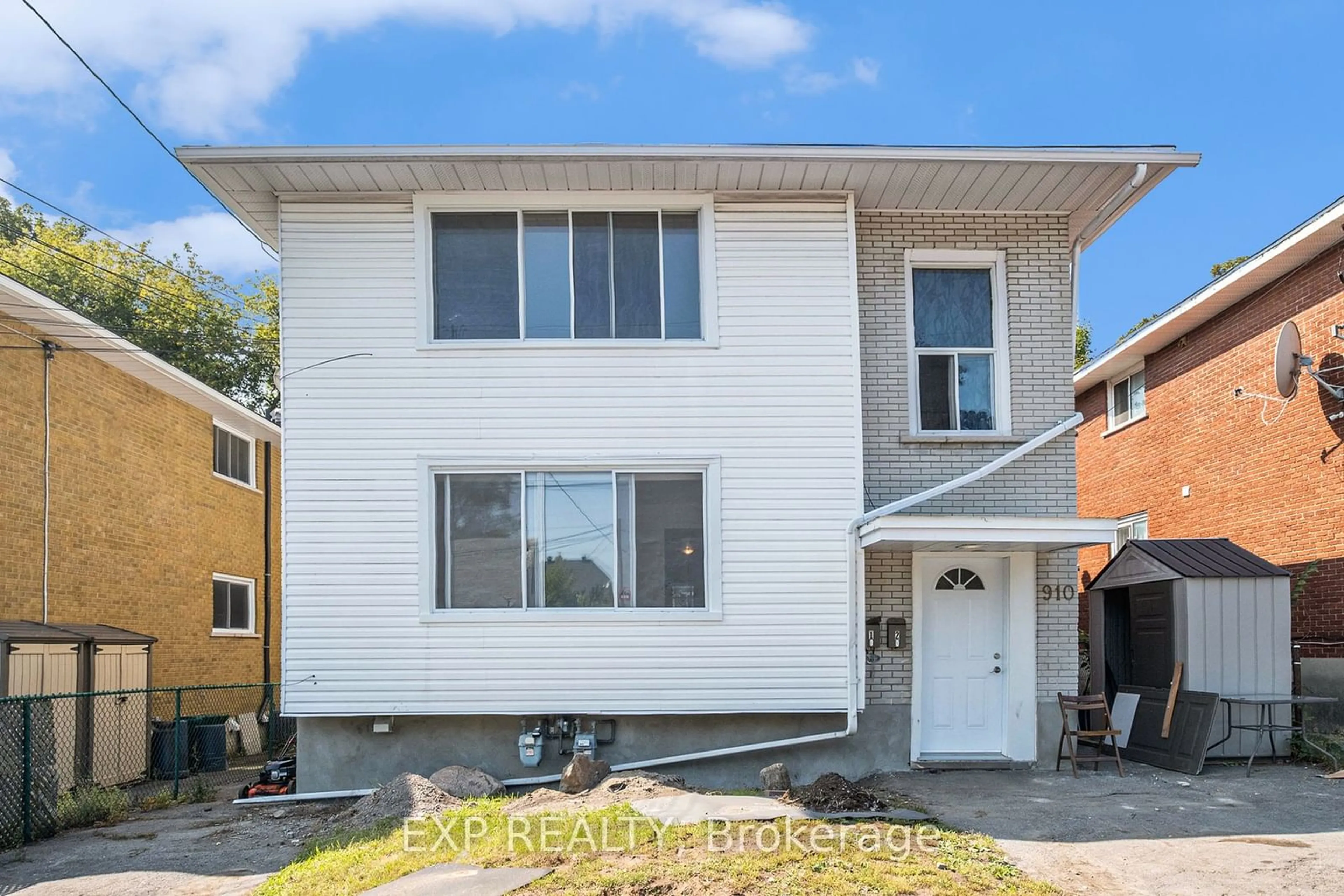 Home with brick exterior material, street for 910 Watson St, Britannia Heights - Queensway Terrace N and Area Ontario K2B 6B9