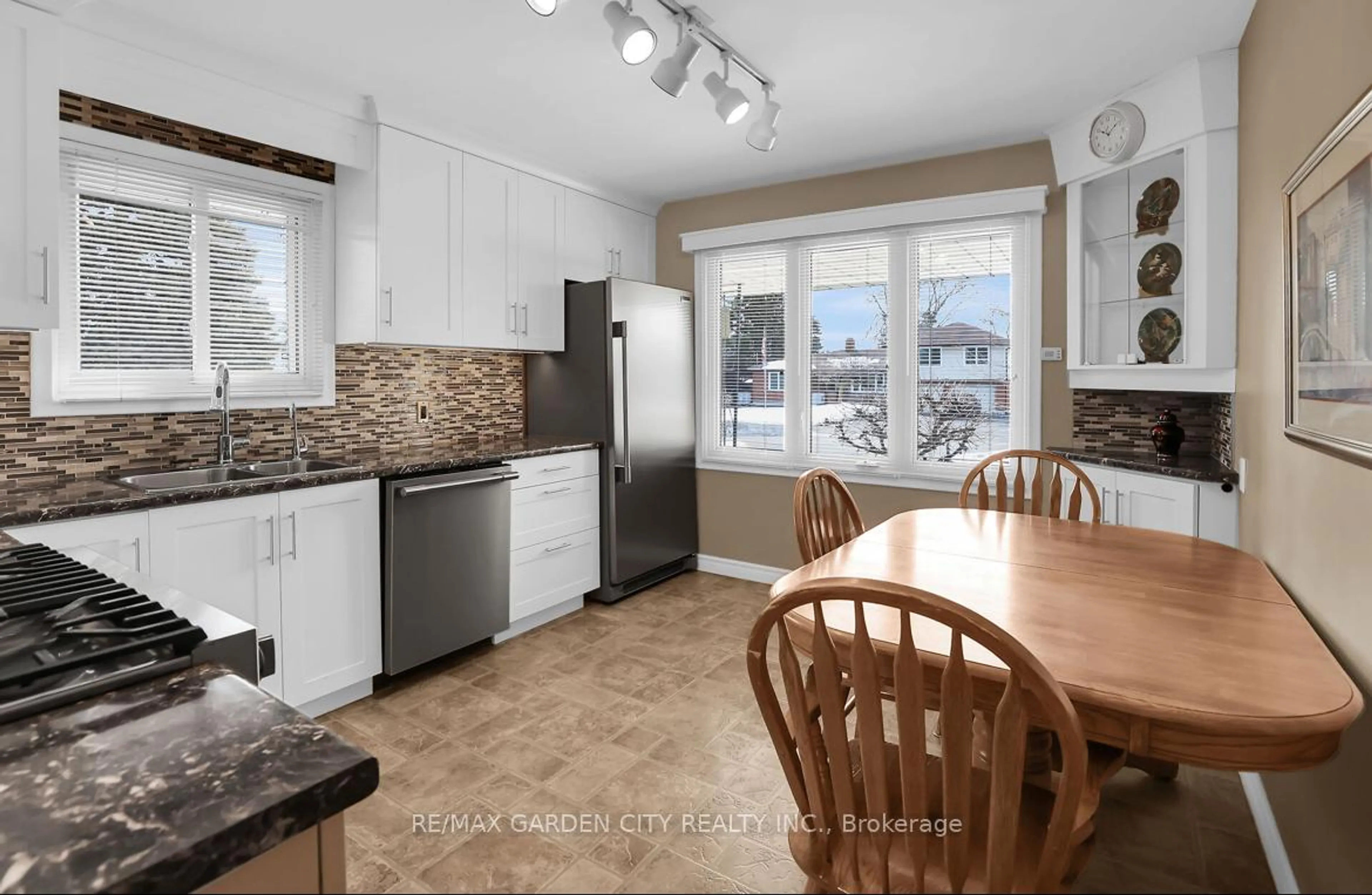 Open concept kitchen, unknown for 101 Scott St, St. Catharines Ontario L2N 1G8