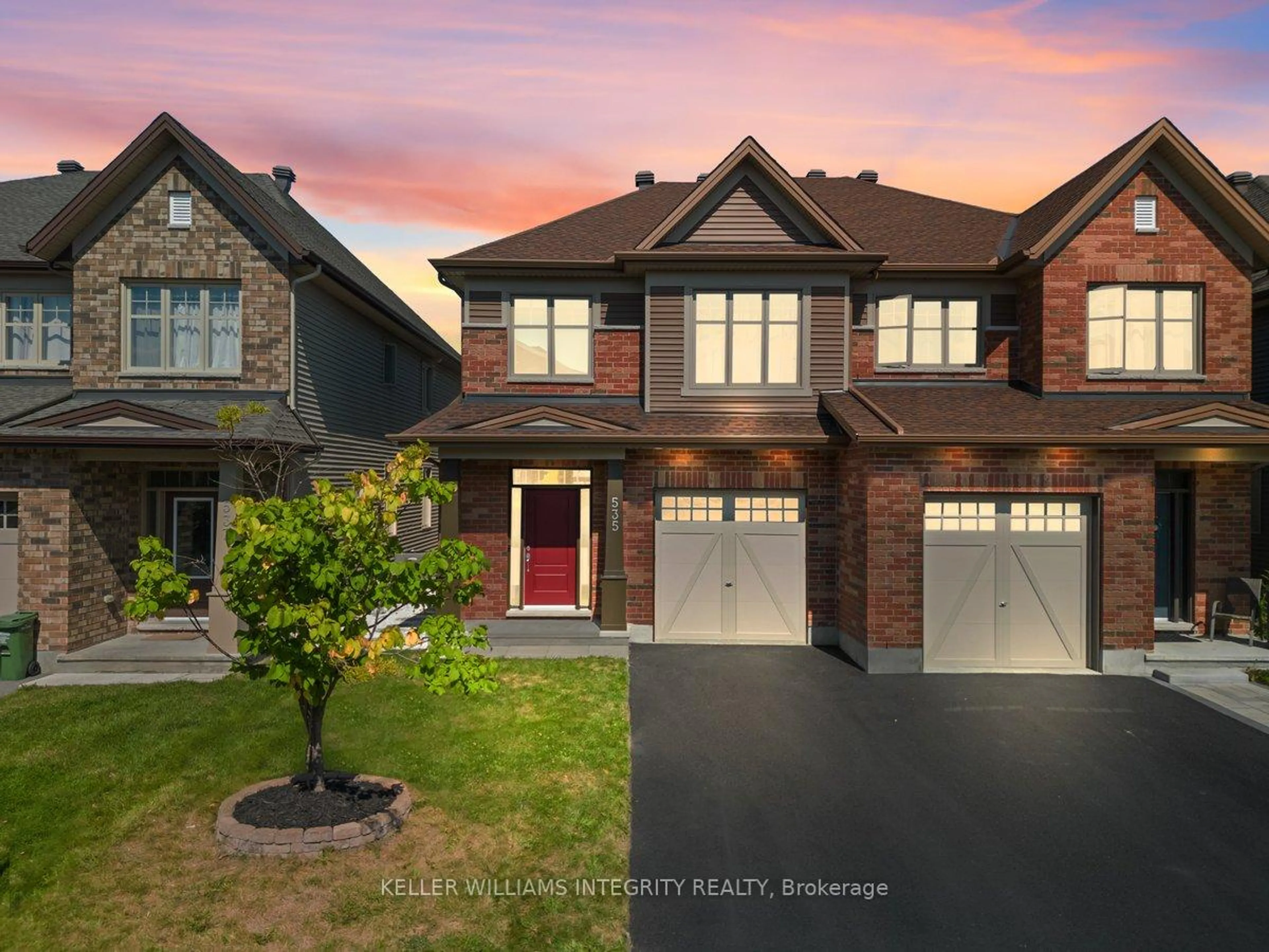 Home with brick exterior material, street for 535 Warmstone Dr, Stittsville - Munster - Richmond Ontario K2S 0W2