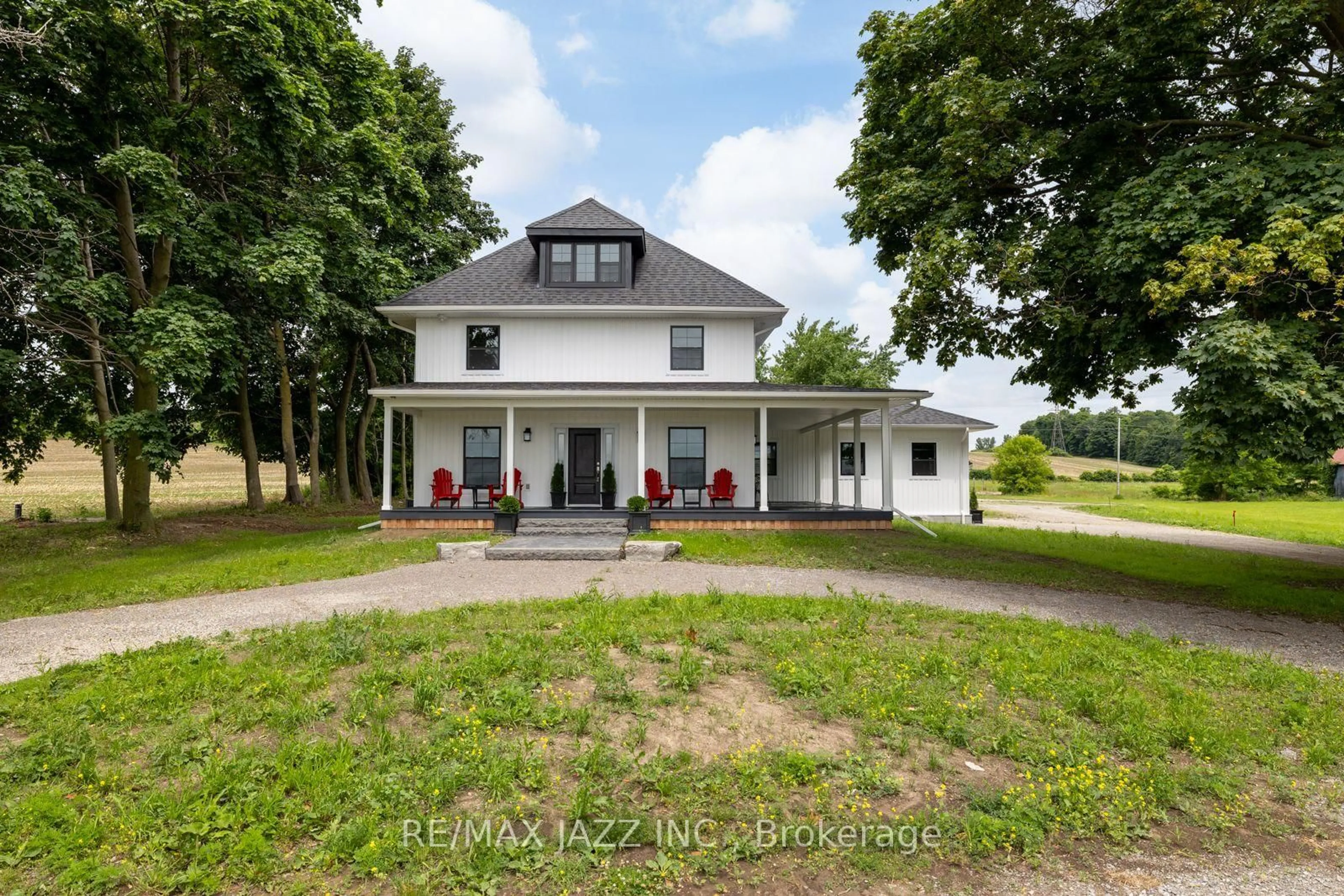 A pic from outside/outdoor area/front of a property/back of a property/a pic from drone, building for 6601 Jamieson Rd, Port Hope Ontario L0A 1B0