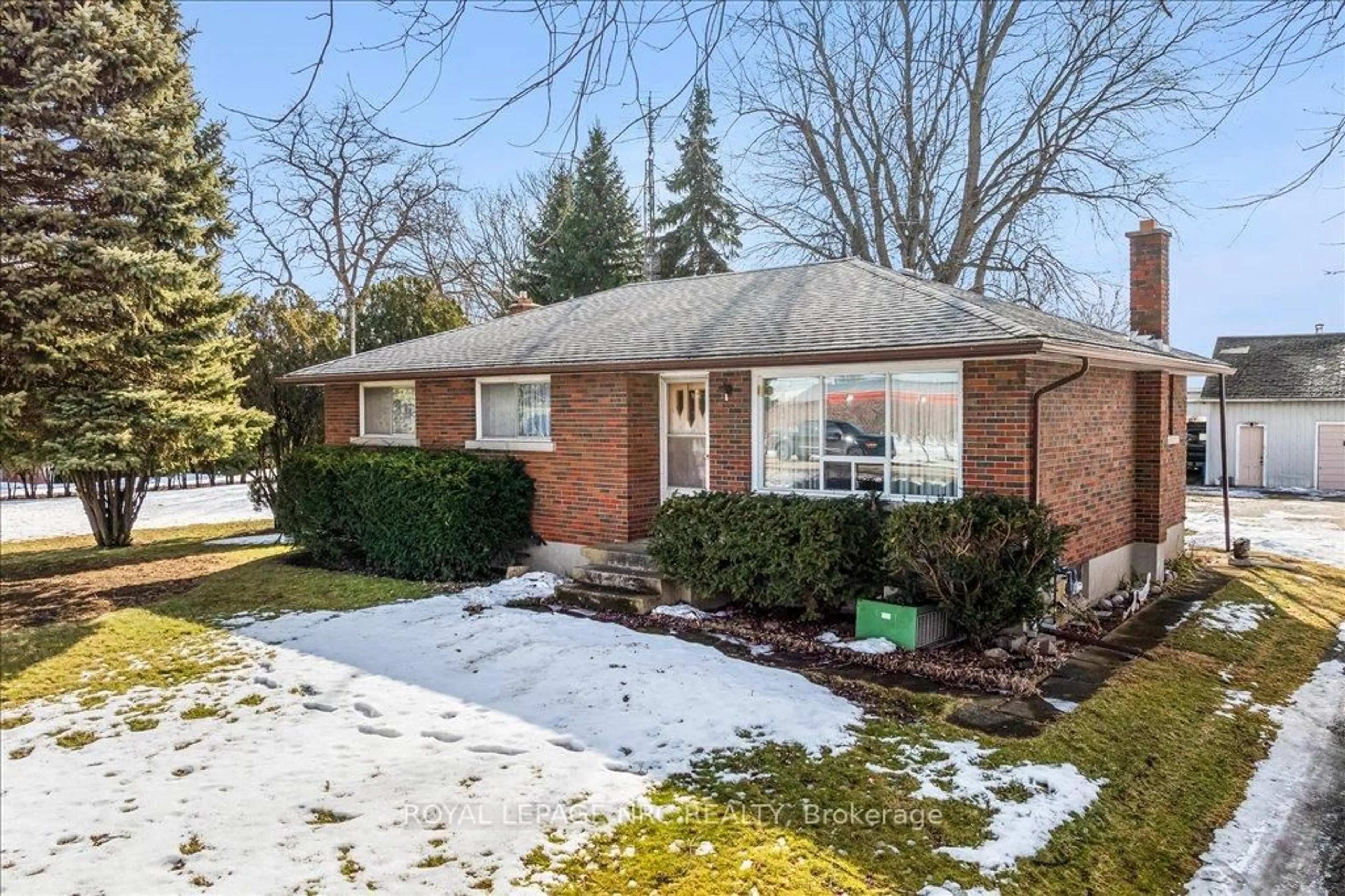 Home with brick exterior material, street for 1740 Third Ave, St. Catharines Ontario L2R 6P9