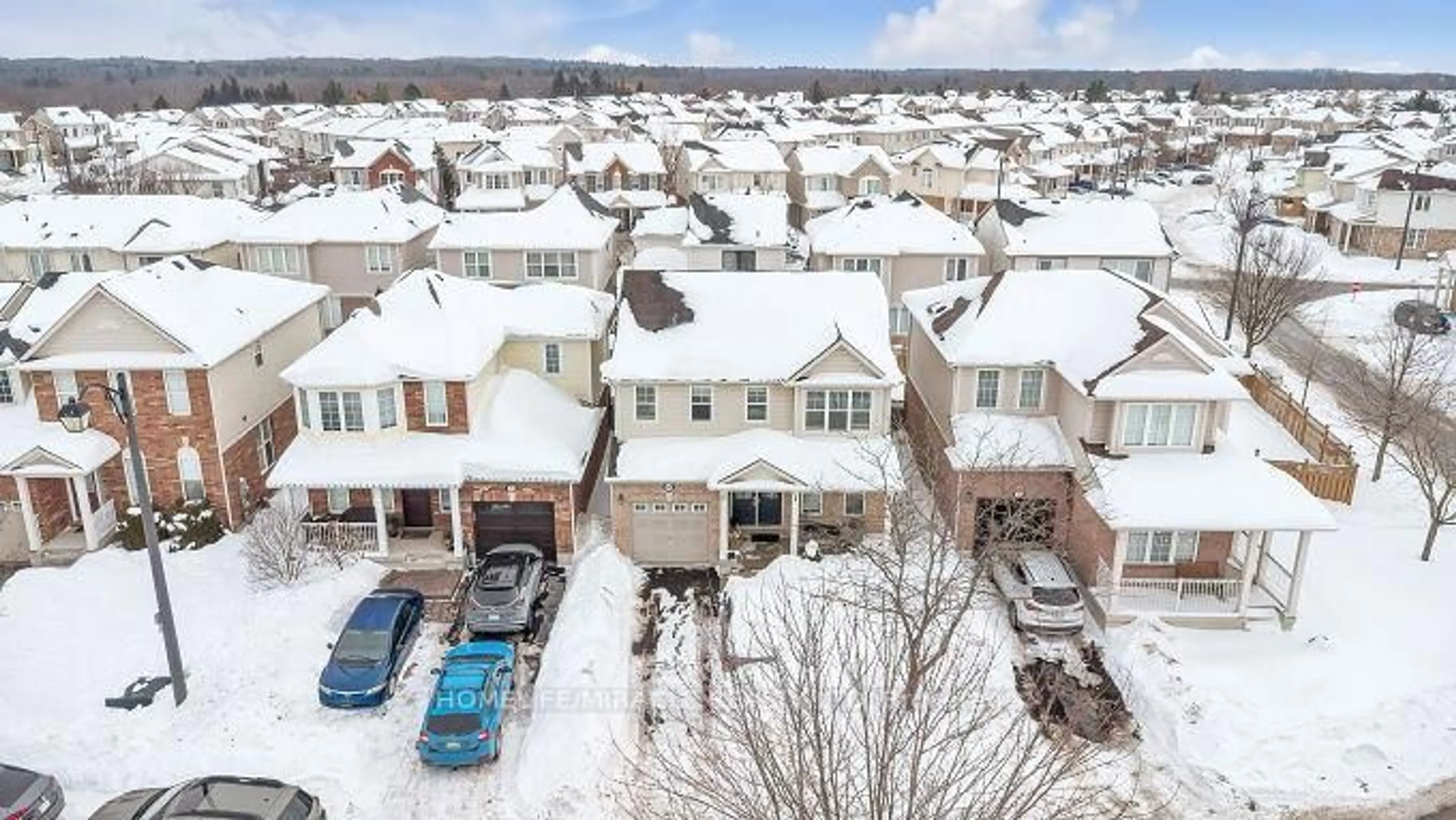 A pic from outside/outdoor area/front of a property/back of a property/a pic from drone, city buildings view from balcony for 389 Garth Massey Dr, Cambridge Ontario N1T 2G5