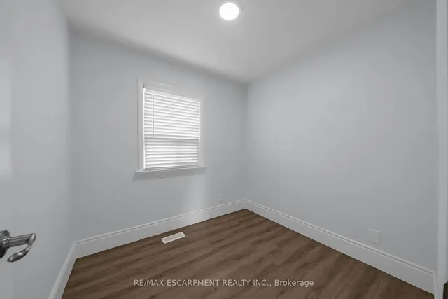 Additional property image - 8 SHYNAL Ave