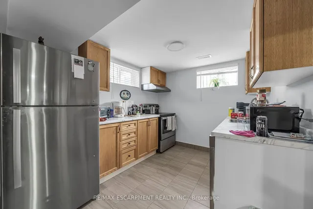 Additional property image - 8 SHYNAL Ave