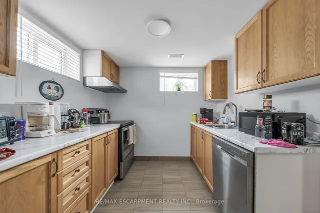 Additional property image - 8 SHYNAL Ave