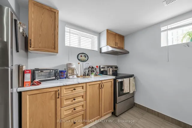 Additional property image - 8 SHYNAL Ave