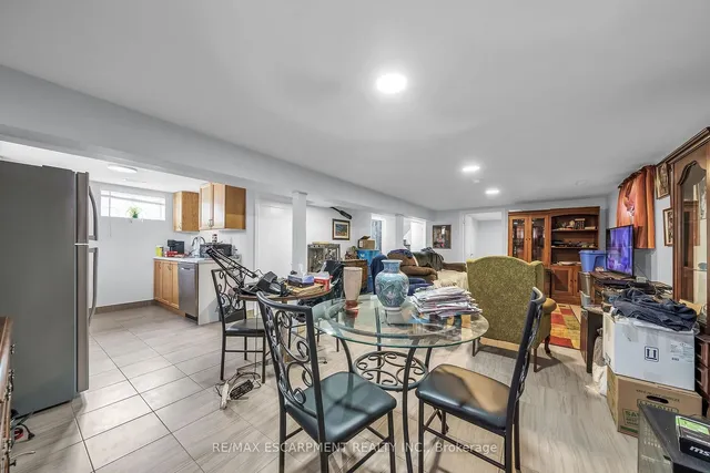 Additional property image - 8 SHYNAL Ave