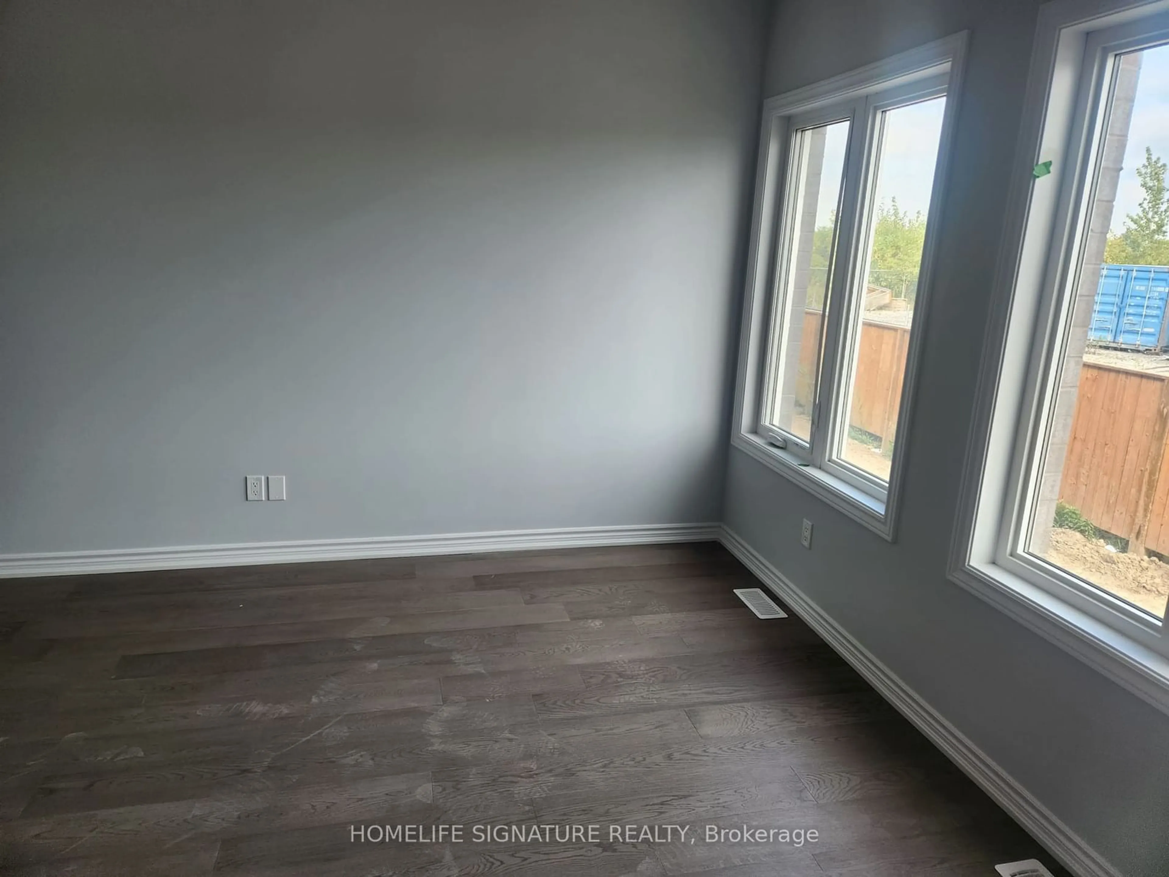 A pic of a room for 83 Renfrew Tr, Welland Ontario L3C 0K2