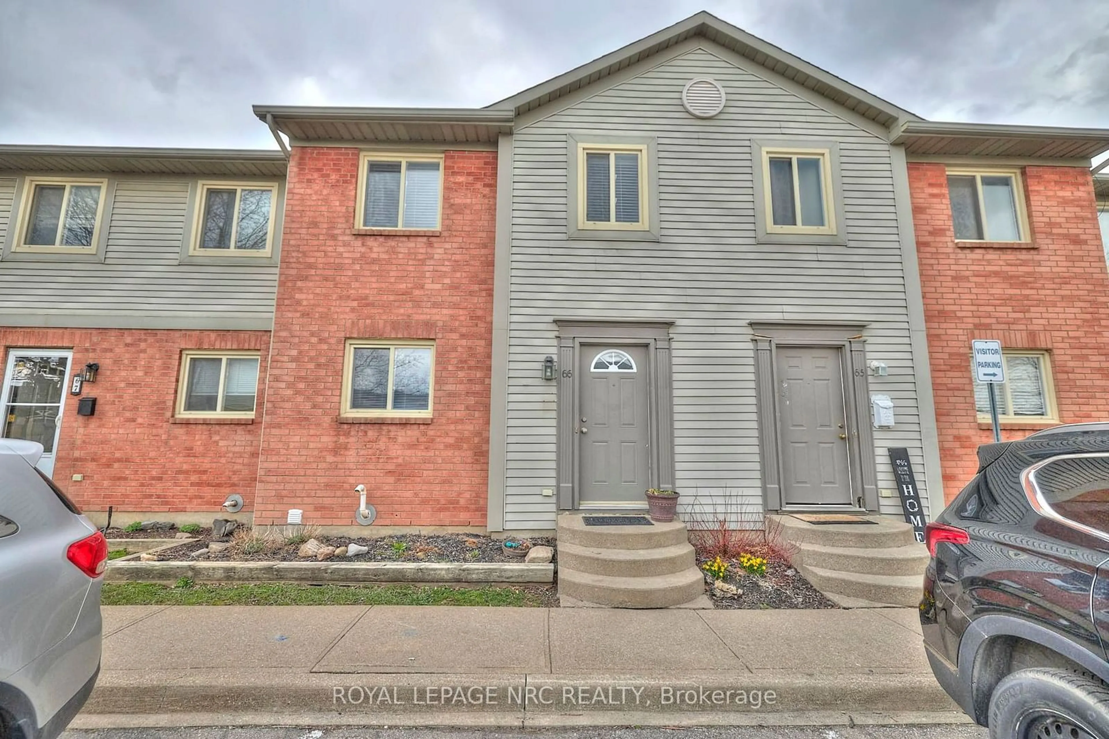 Home with brick exterior material, street for 65 Dorchester Blvd #66, St. Catharines Ontario L2M 7T2