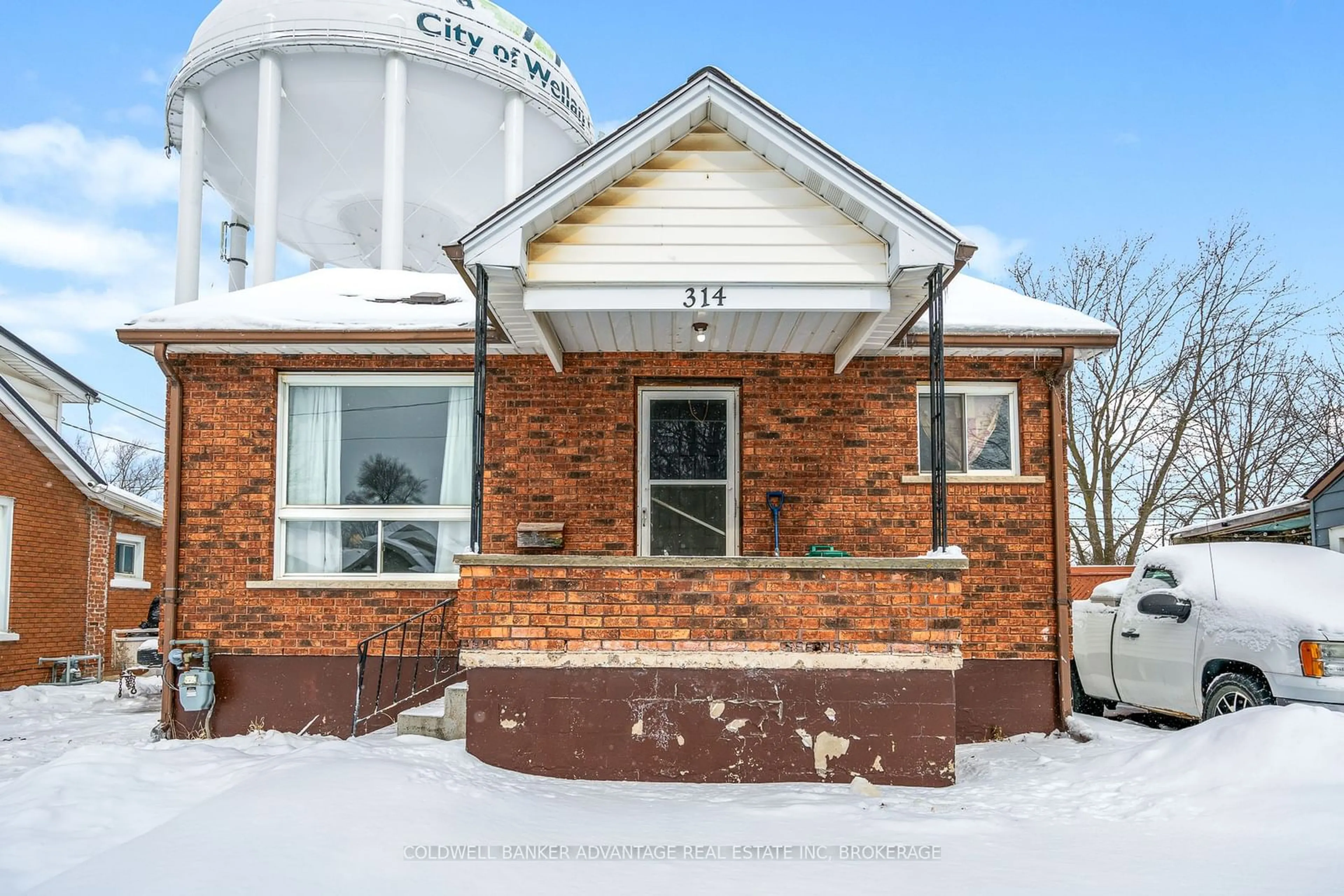 Home with brick exterior material, street for 314 Simpson Ave, Welland Ontario L3B 4Y8