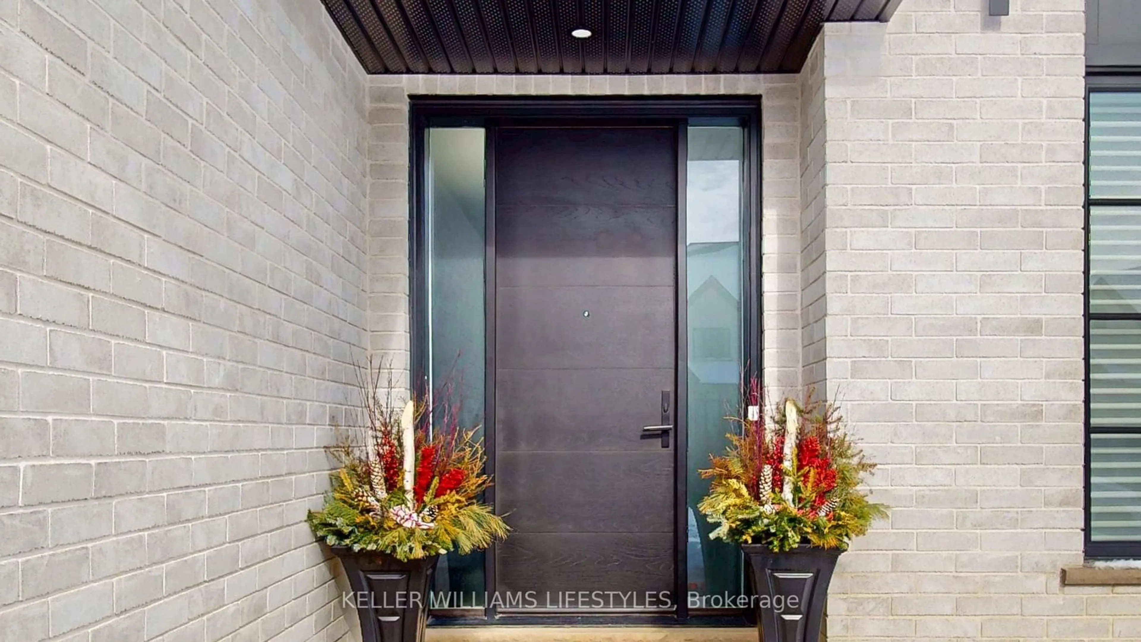 Indoor entryway for 1968 Buroak Cres, London Ontario N6G 3X9