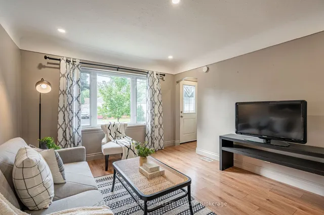 Additional property image - 207 East 33rd St