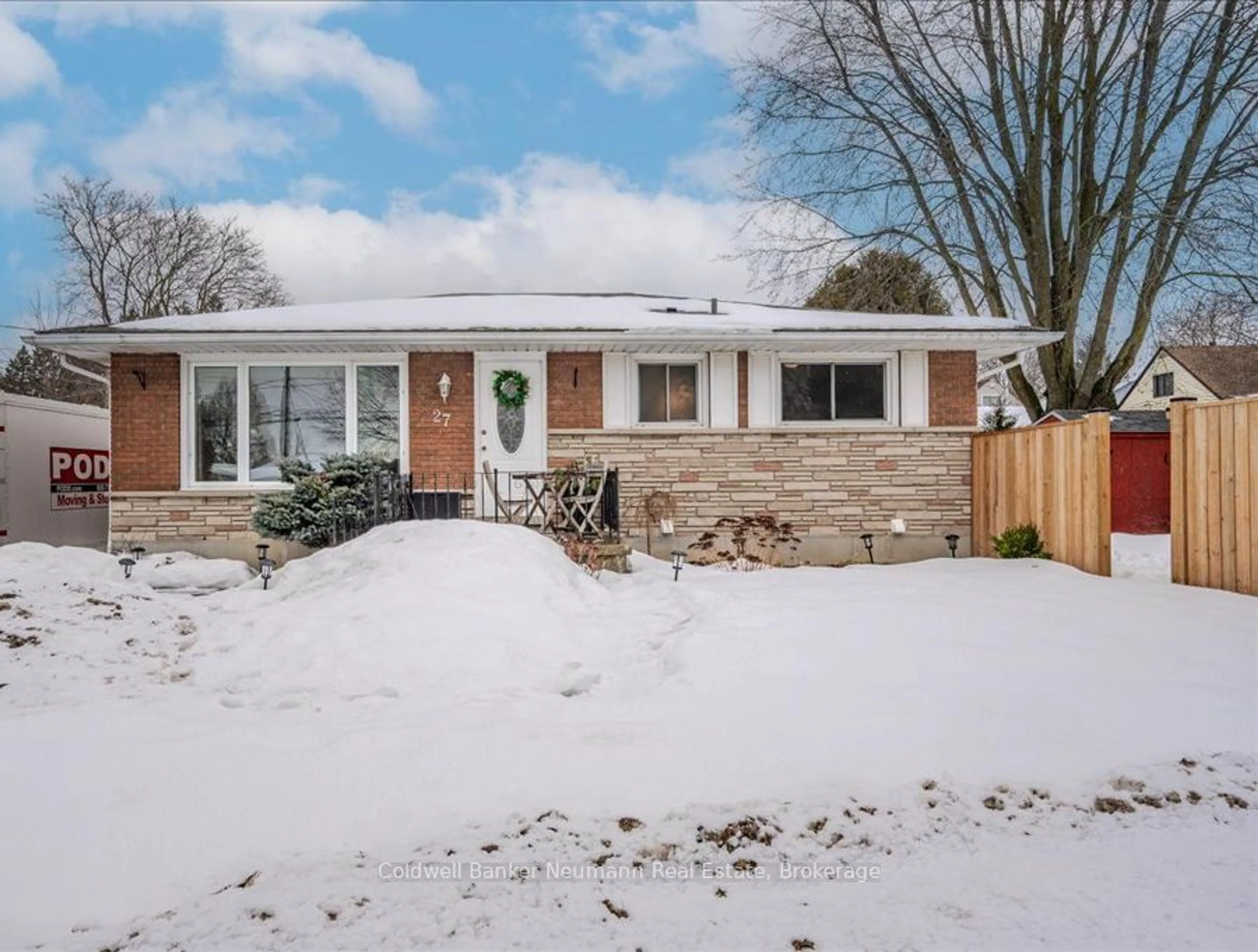 Home with brick exterior material, street for 27 Sleeman Ave, Guelph Ontario N1H 6G2