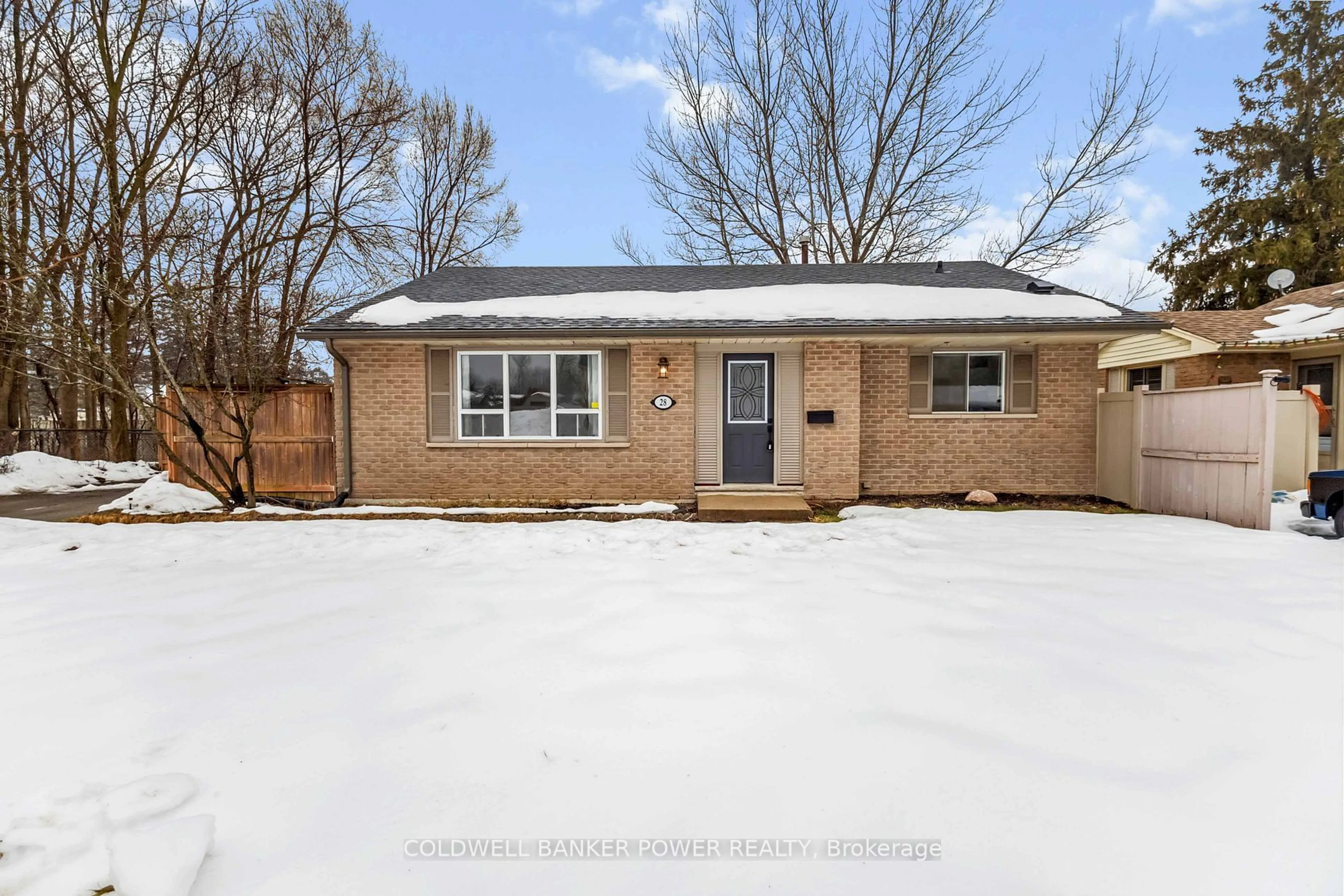 Home with brick exterior material, street for 28 SEAFORTH Crt, London Ontario N5V 3L1