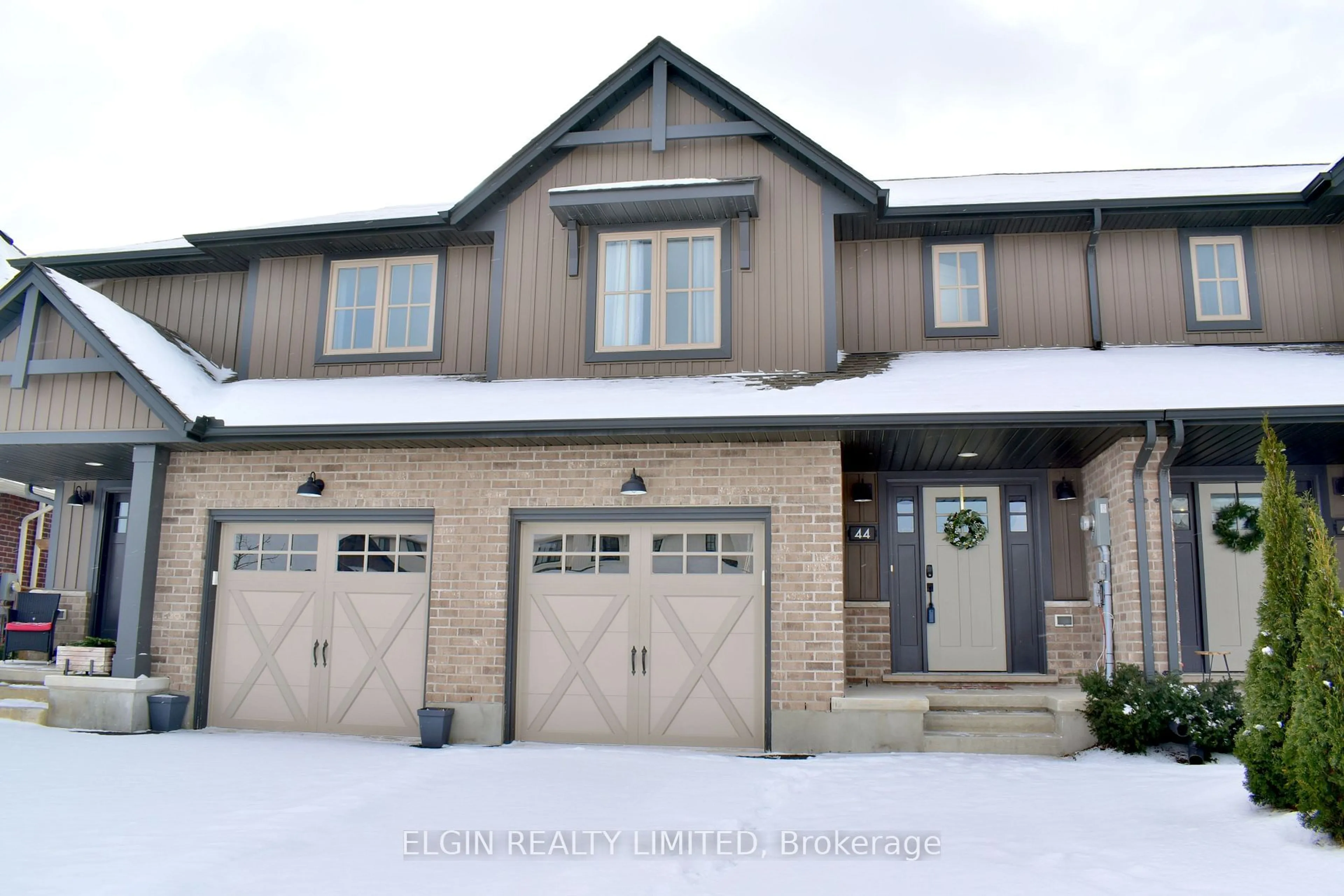 Home with brick exterior material, street for 44 Charter Creek Crt, St. Thomas Ontario N5R 0L3