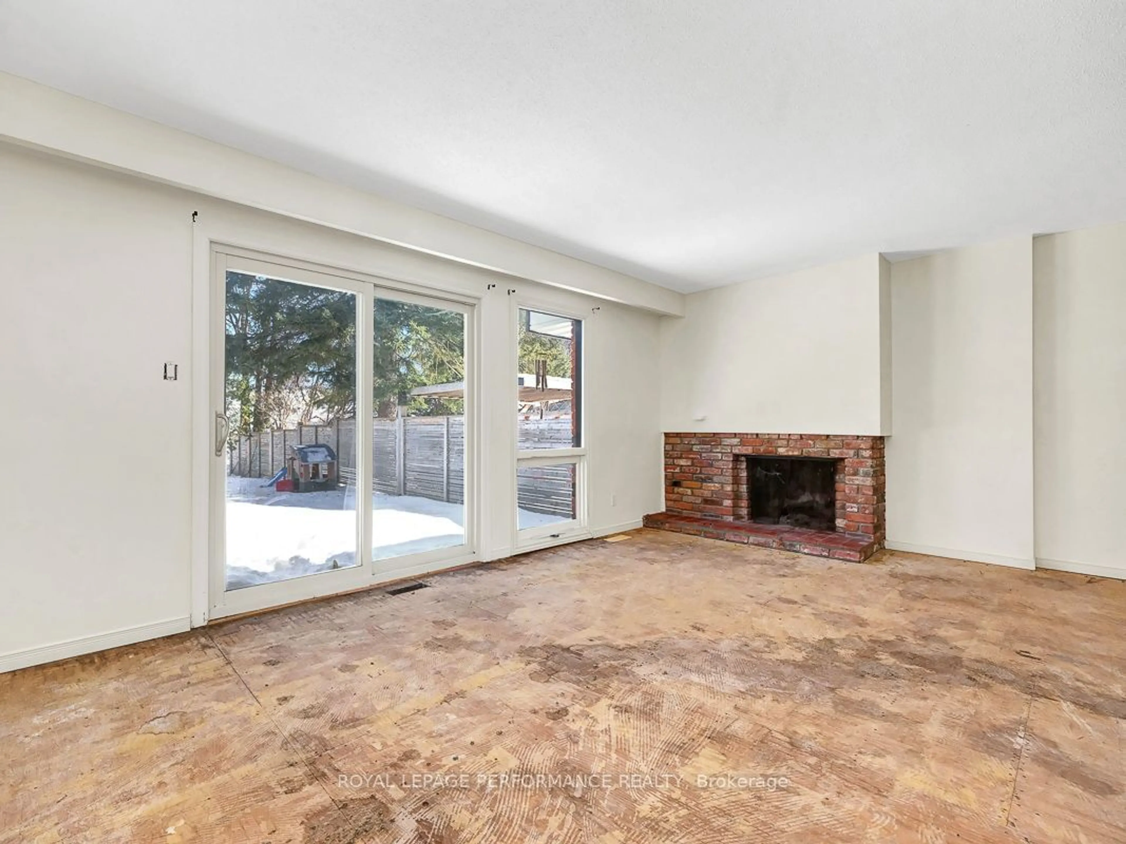 Living room with furniture, ceramic/tile floor for 91 Penfield Dr, Kanata Ontario K2K 1L9