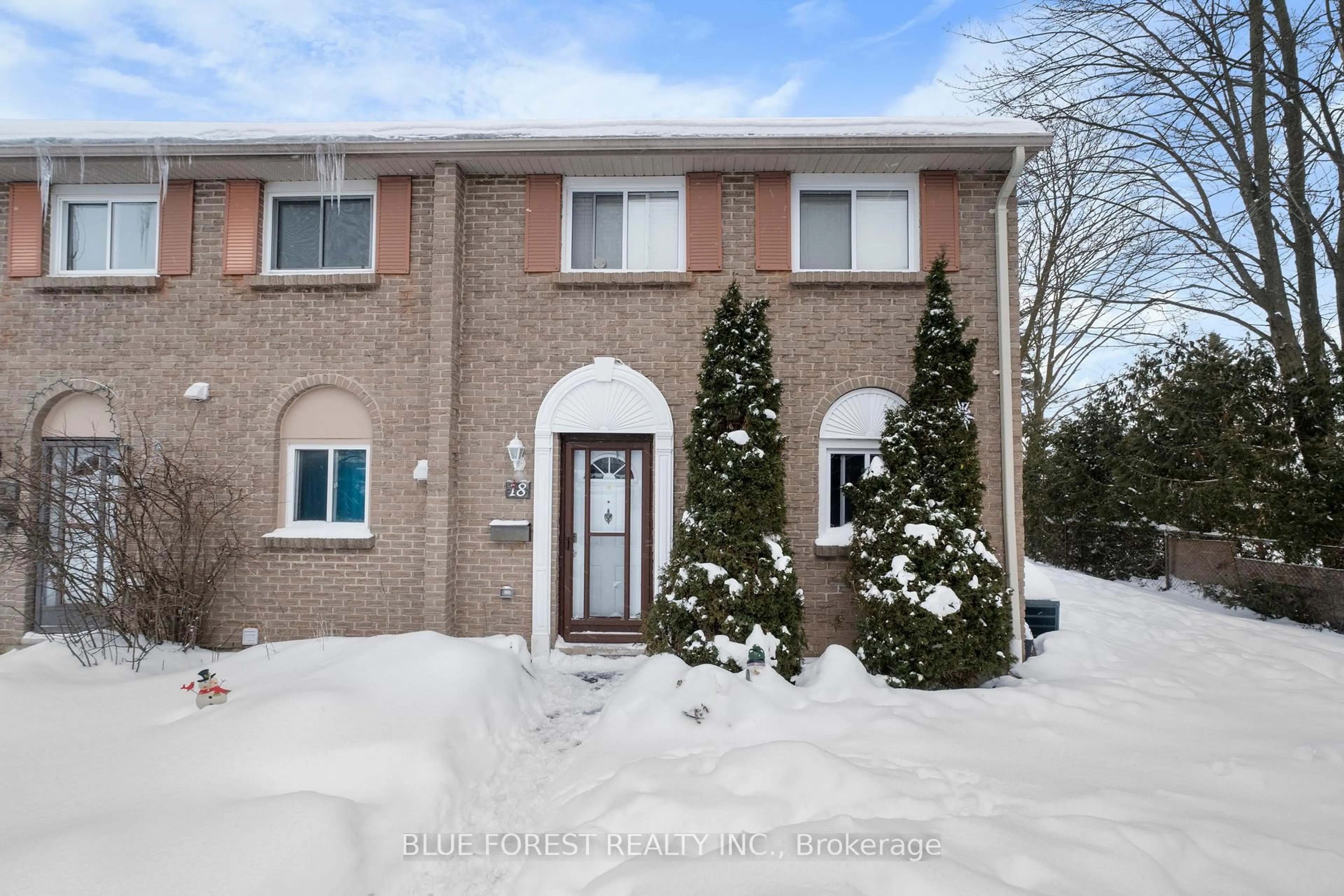 Home with brick exterior material, street for 166 Southdale Rd #18, London Ontario N6J 2J1