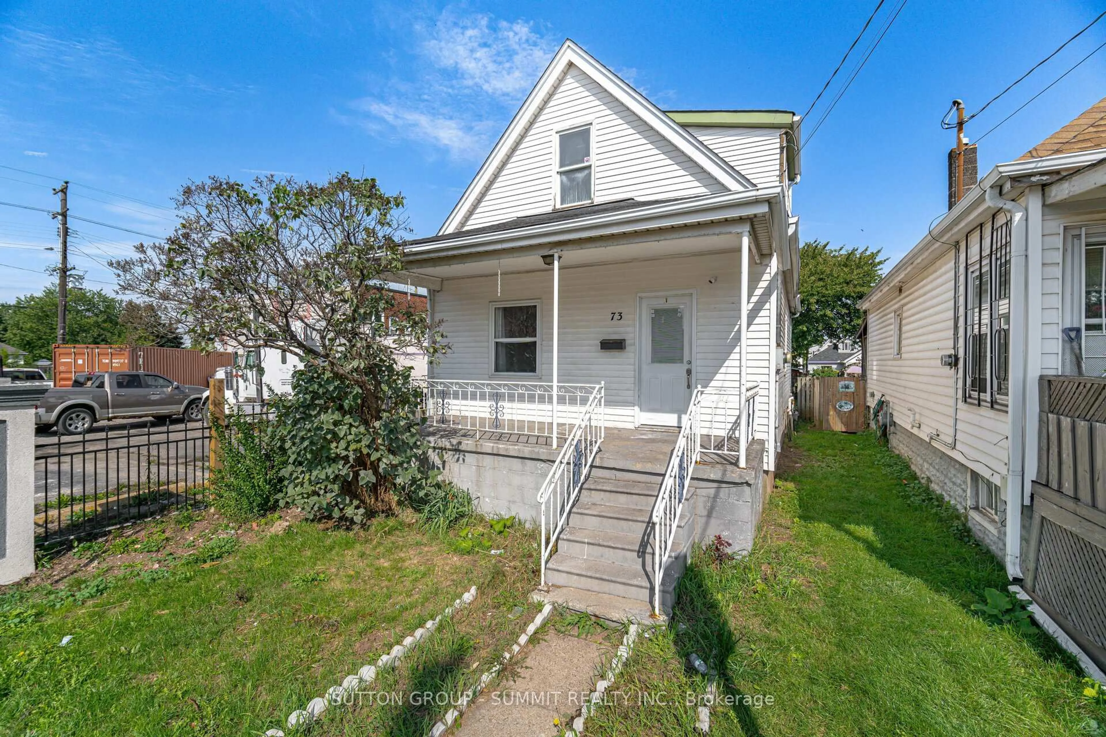 A pic from outside/outdoor area/front of a property/back of a property/a pic from drone, street for 73 Hope Ave, Hamilton Ontario L8H 2E5