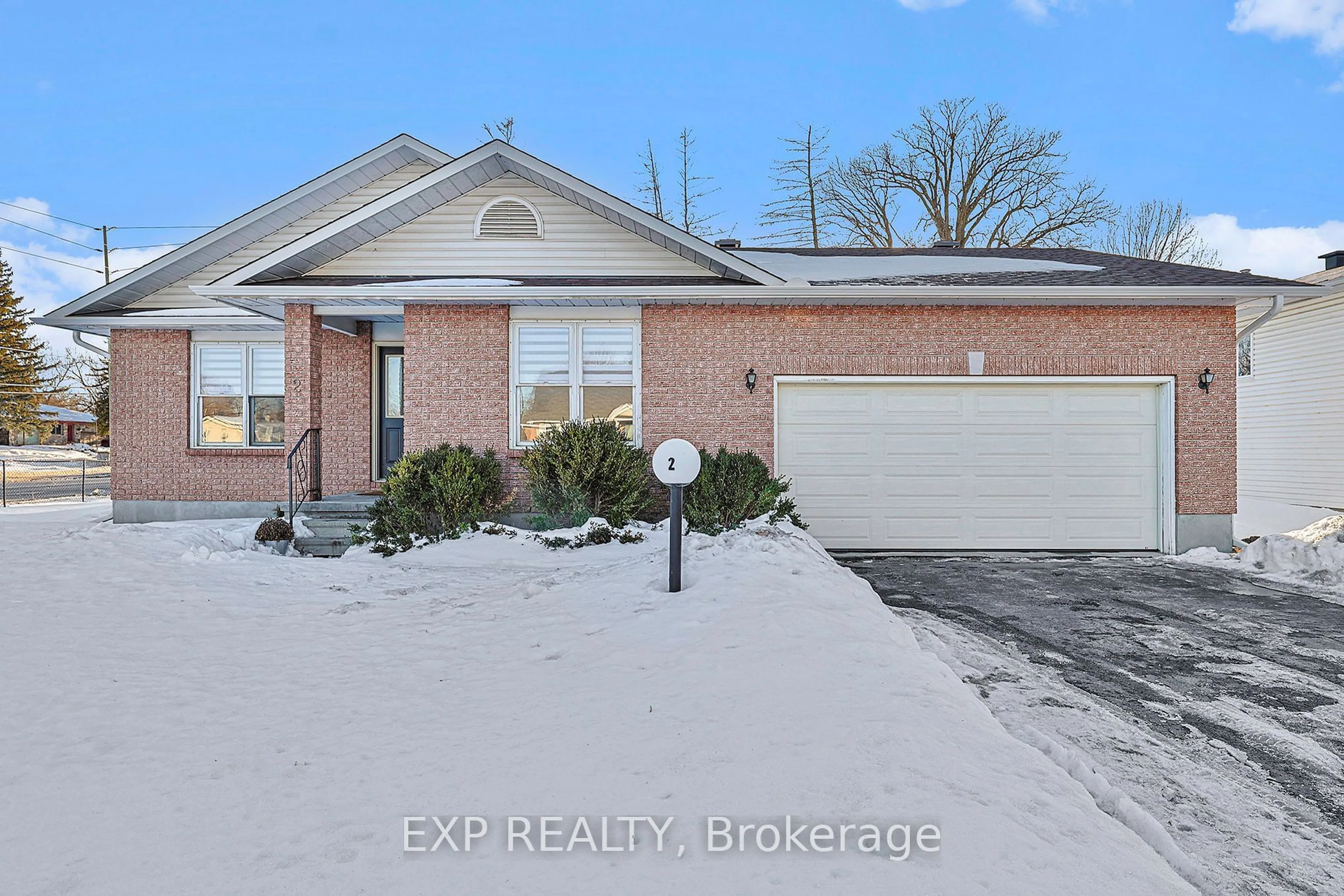 Home with brick exterior material, street for 2 Lundy's Lane, Stittsville - Munster - Richmond Ontario K0A 2Z0