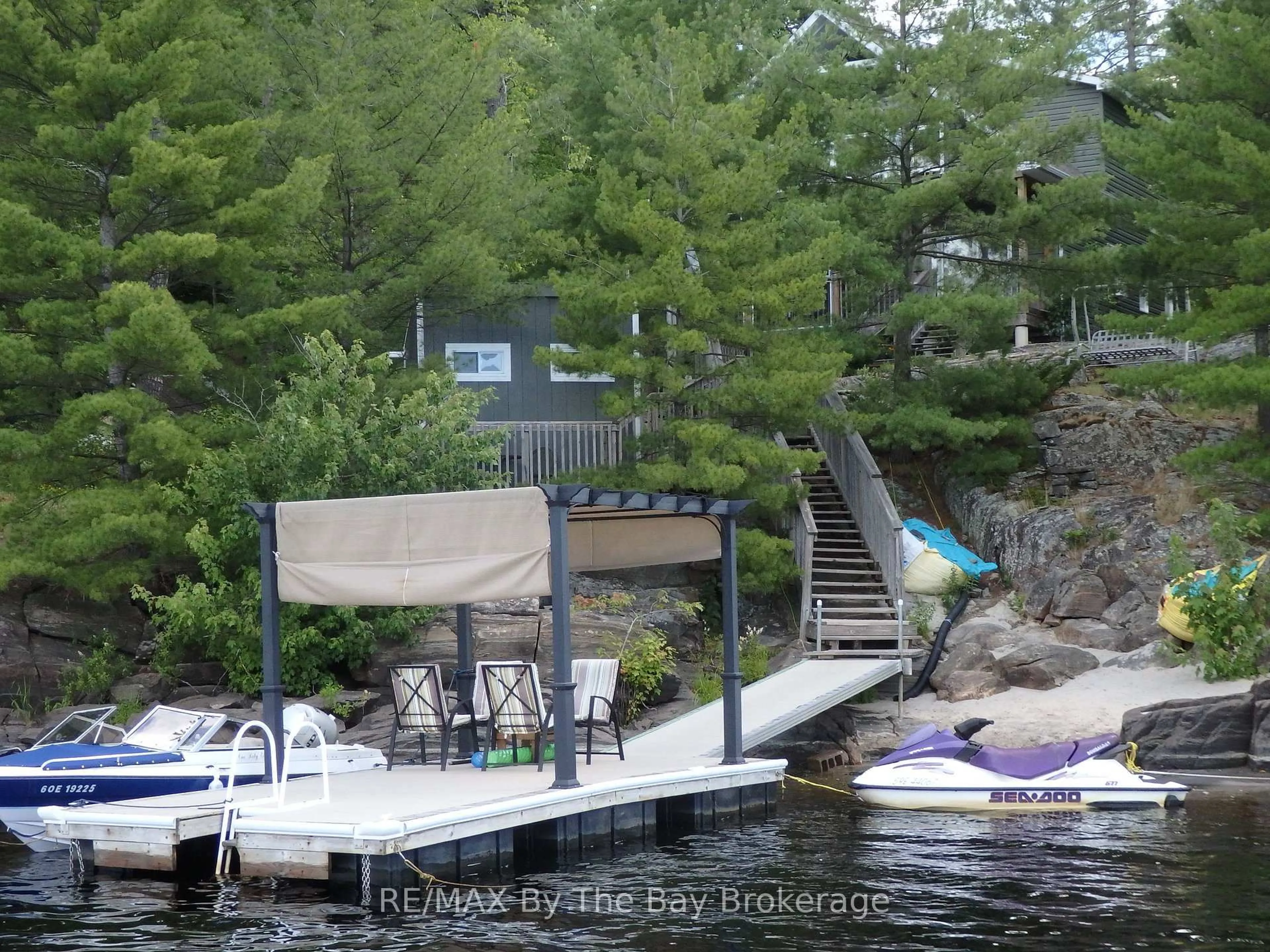 Unknown for 43B Hansens Rd, Georgian Bay Ontario L0K 1S0