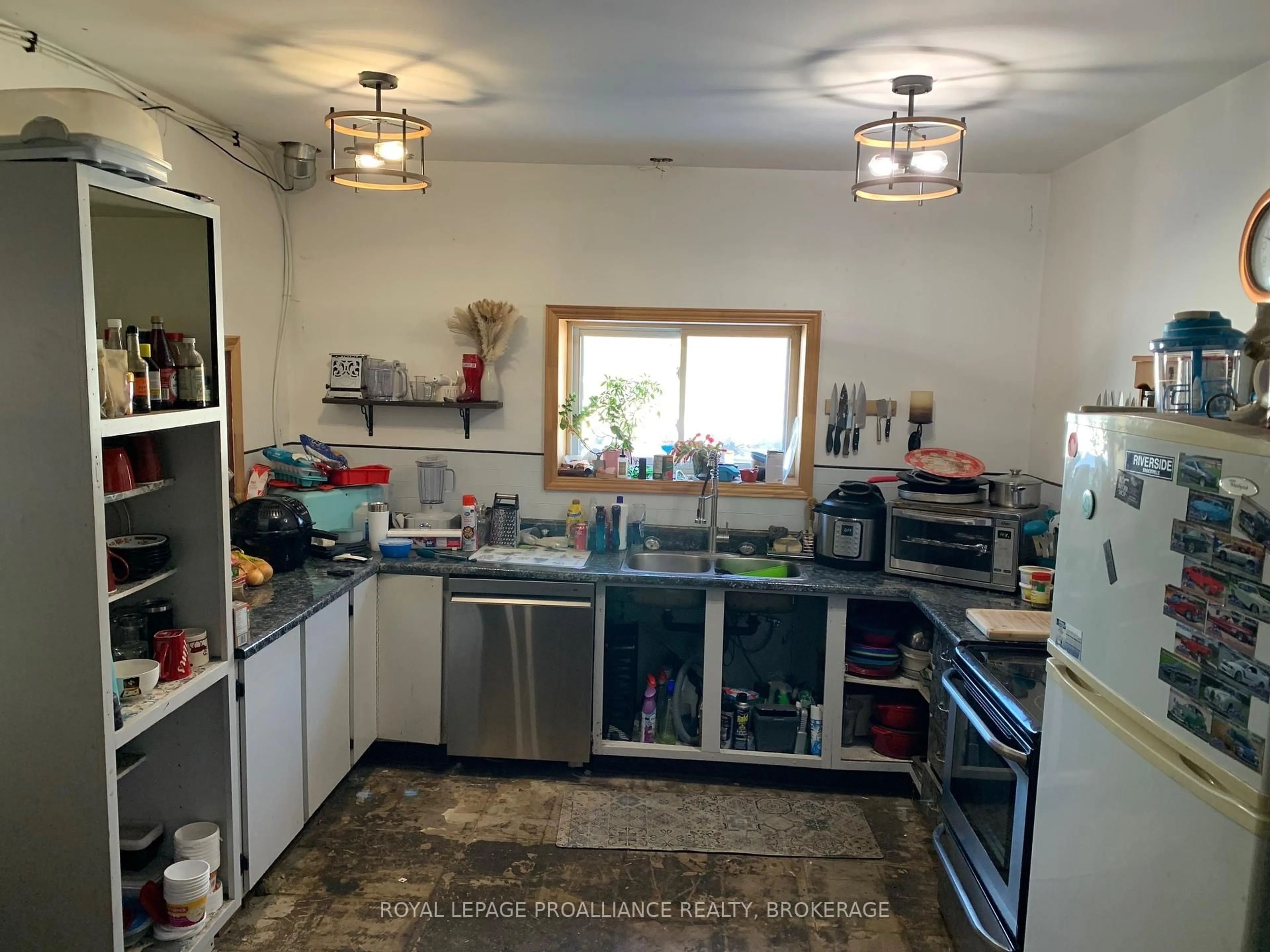 Standard kitchen, unknown for 224 Yule Rd, Merrickville-Wolford Ontario K0G 1G0