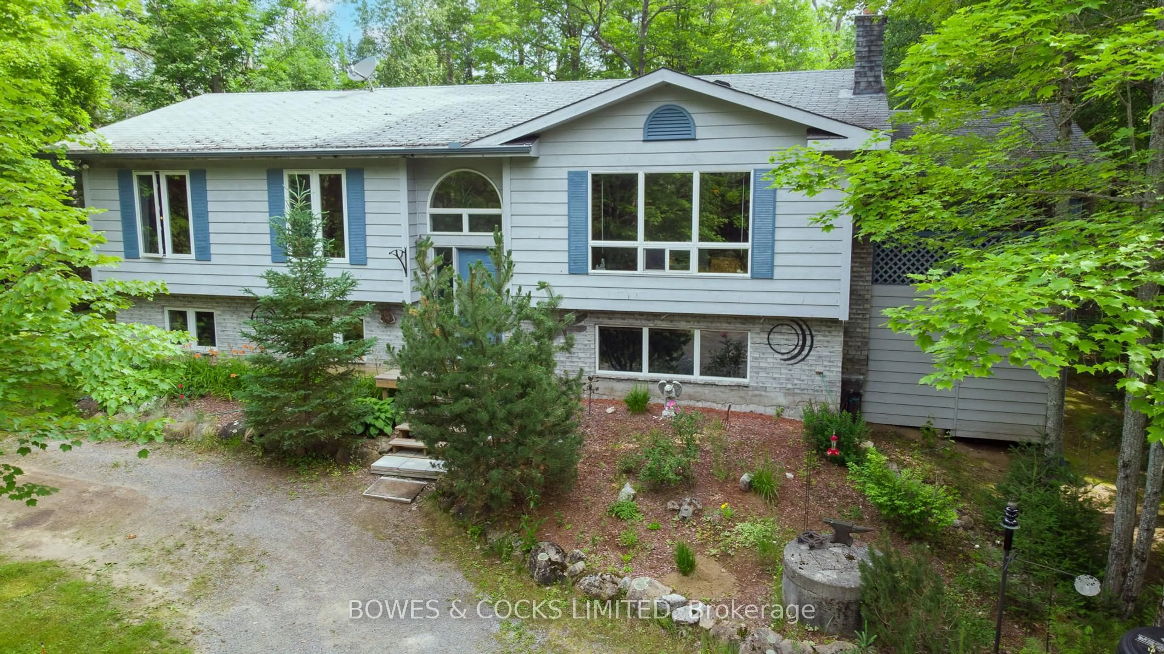 A pic from outside/outdoor area/front of a property/back of a property/a pic from drone, unknown for 1662 County Rd 504, North Kawartha Ontario K0L 1A0