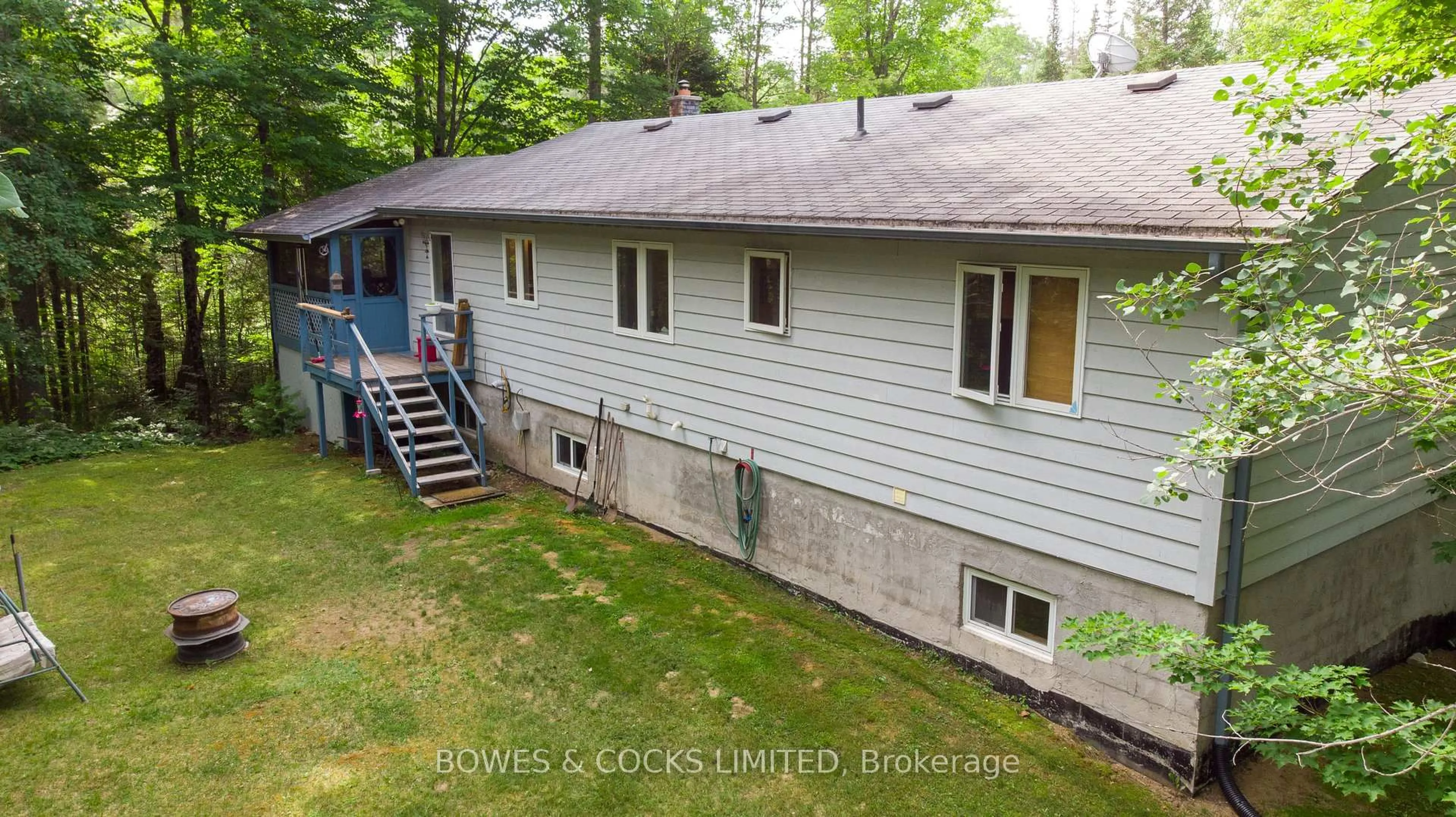 A pic from outside/outdoor area/front of a property/back of a property/a pic from drone, unknown for 1662 County Rd 504, North Kawartha Ontario K0L 1A0