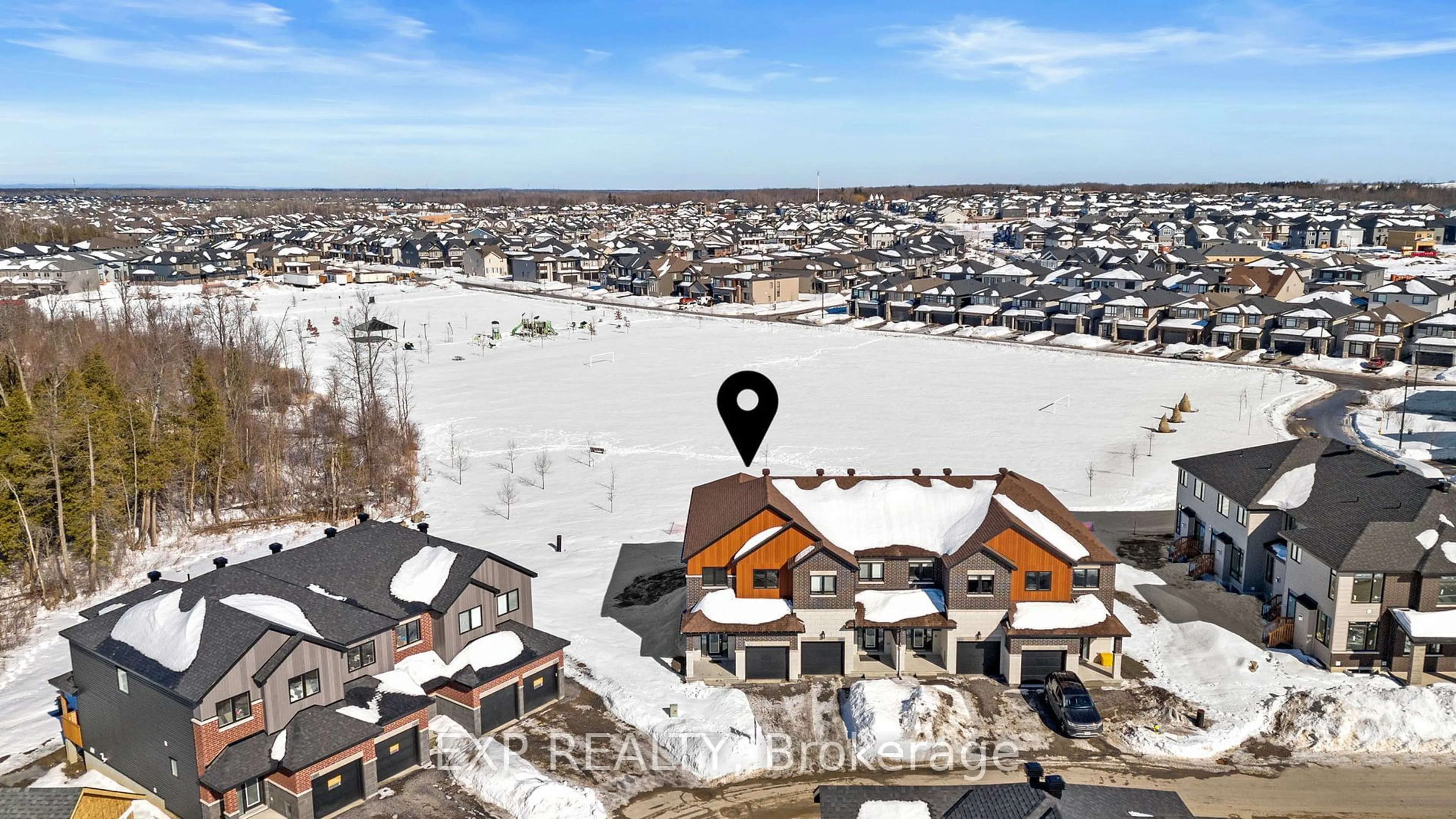 A pic from outside/outdoor area/front of a property/back of a property/a pic from drone, city buildings view from balcony for 441 Clubtail, Blossom Park - Airport and Area Ontario K1X 0M9