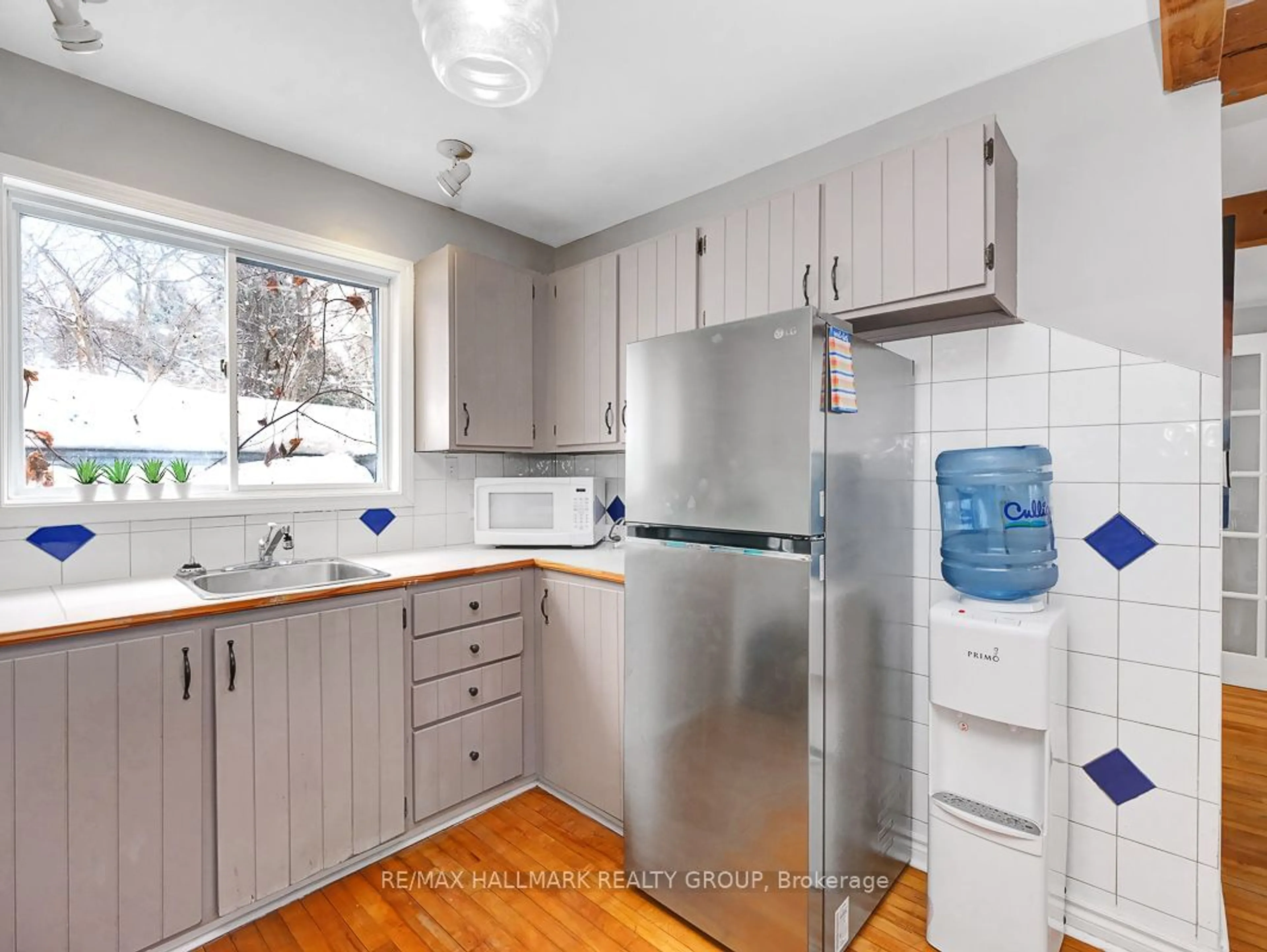 Standard kitchen, unknown for 298 Ebbs Bay Dr, Carleton Place Ontario K7C 4K8