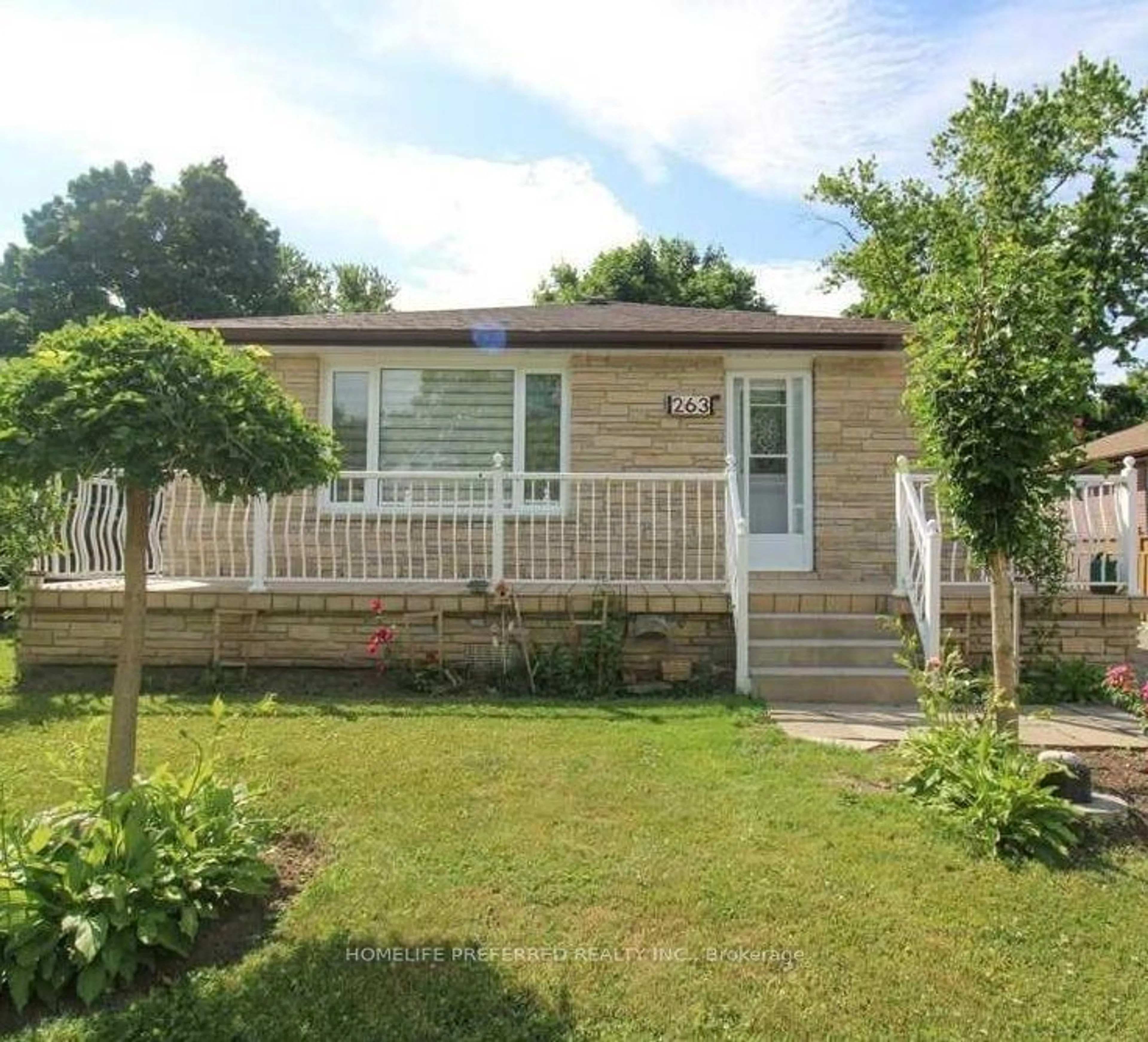 Home with vinyl exterior material, street for 263 Clarke Dr, Peterborough Ontario K9H 5P7