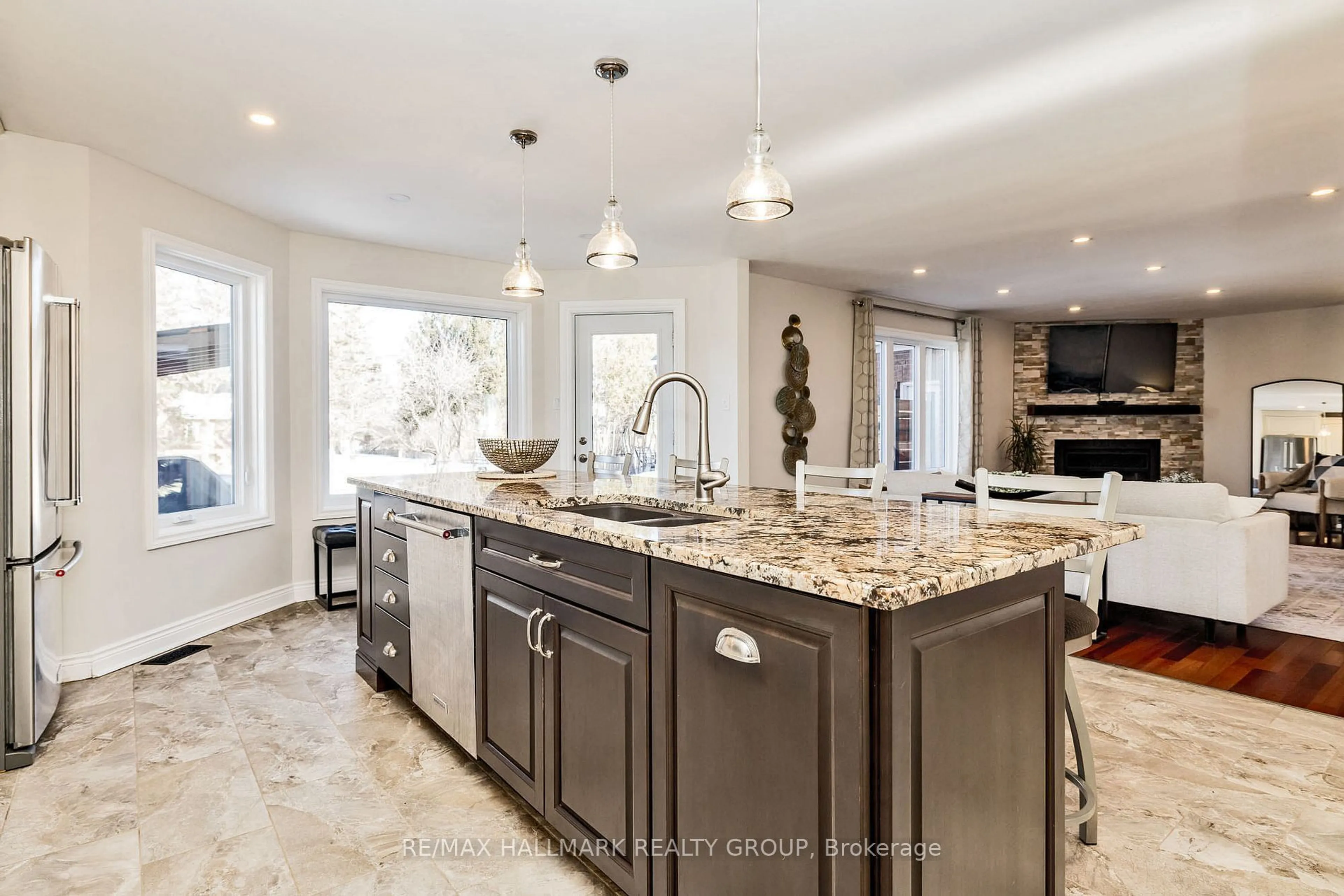 Open concept kitchen, ceramic/tile floor for 1349 Revell Dr, Manotick - Kars - Rideau Twp and Area Ontario K4M 1K8